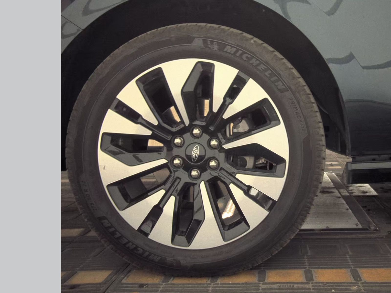 FORD EXPEDITION - 10