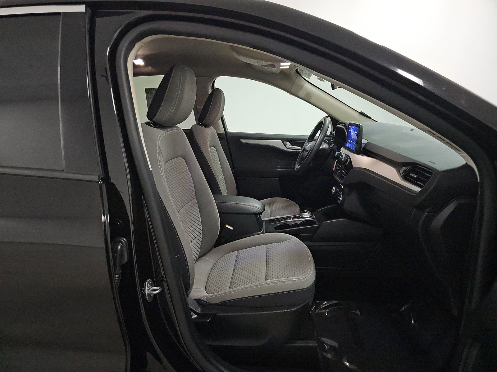 FORD ESCAPE - 9