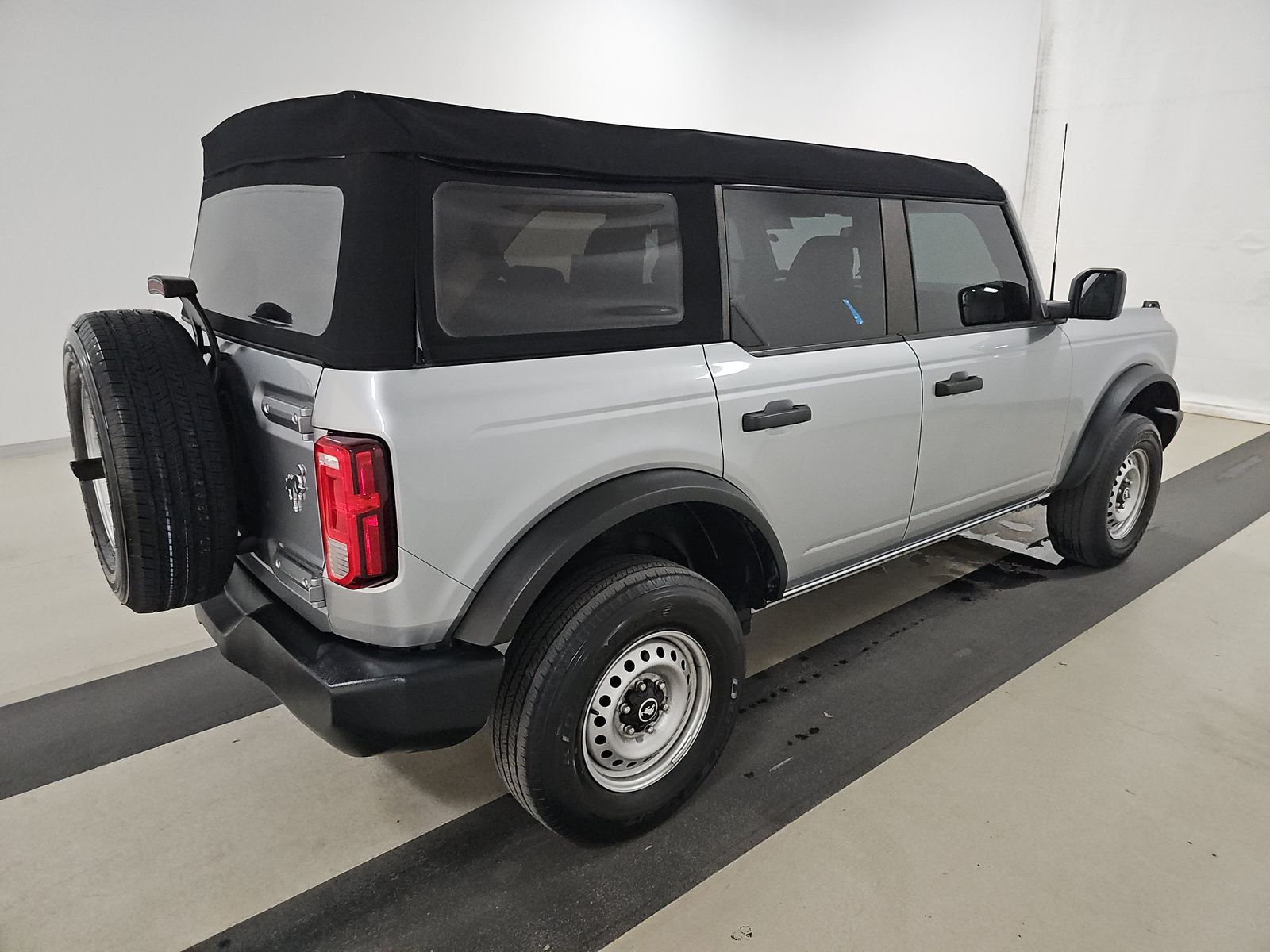 FORD BRONCO - 5