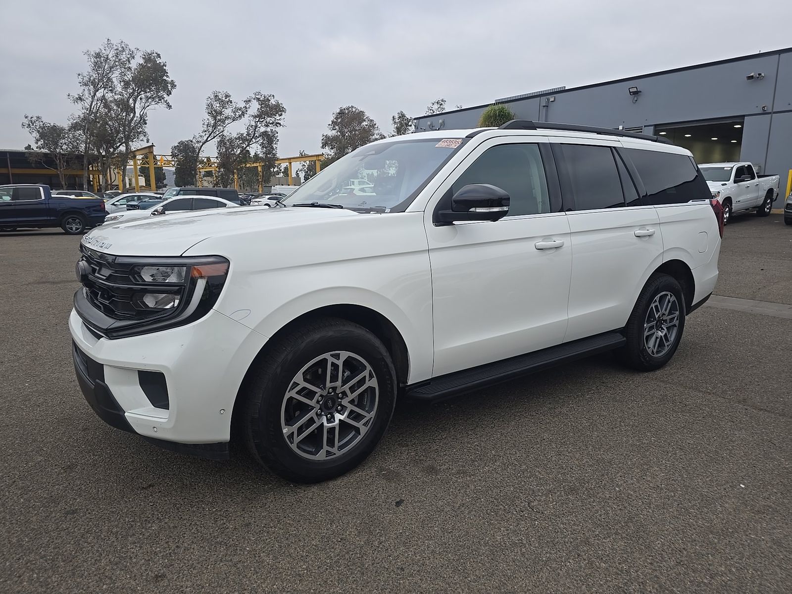FORD EXPEDITION - 1