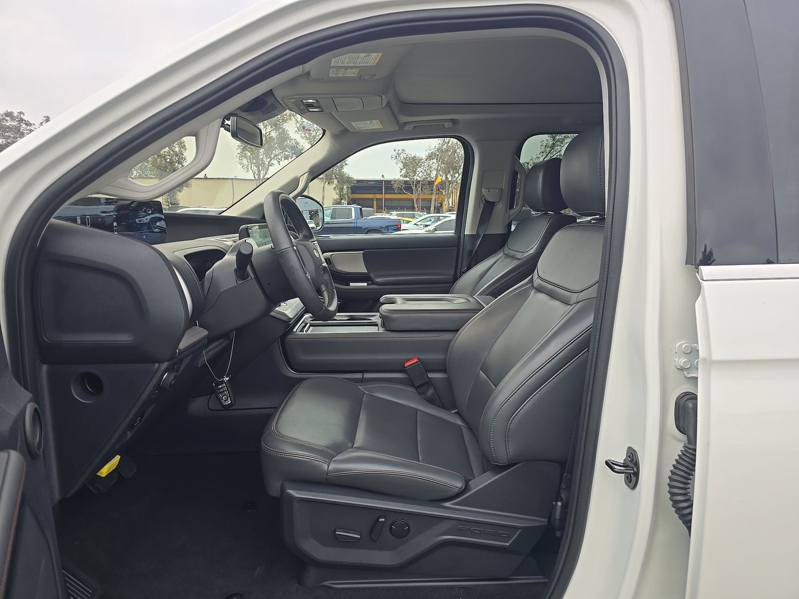 FORD EXPEDITION - 8