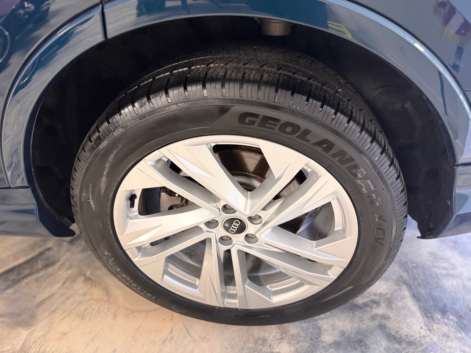 Vehicle Image 13
