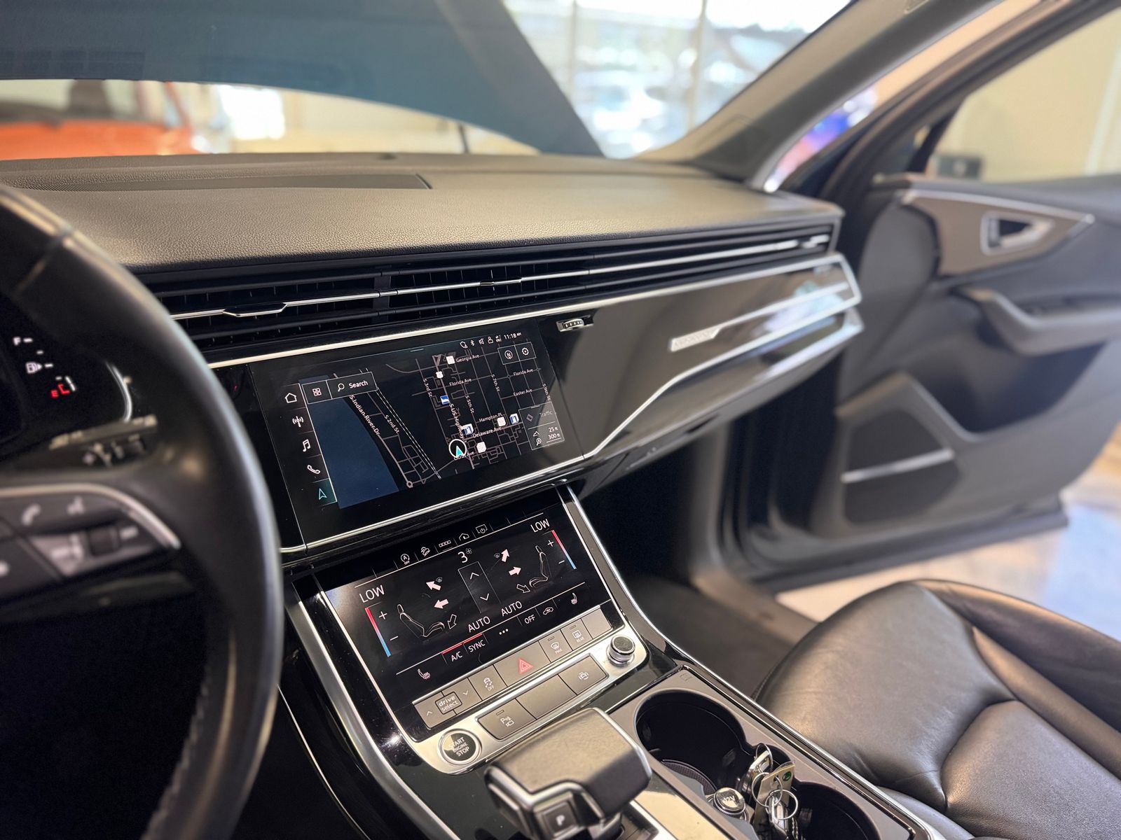 Vehicle Image 22