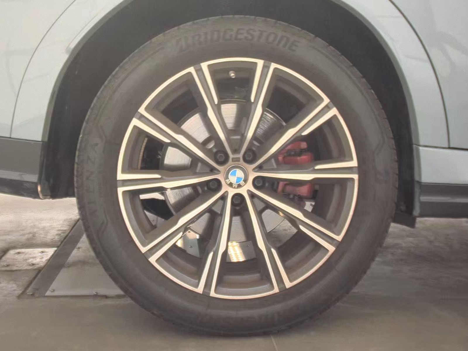 2025 BMW X6 xDrive40i AWD