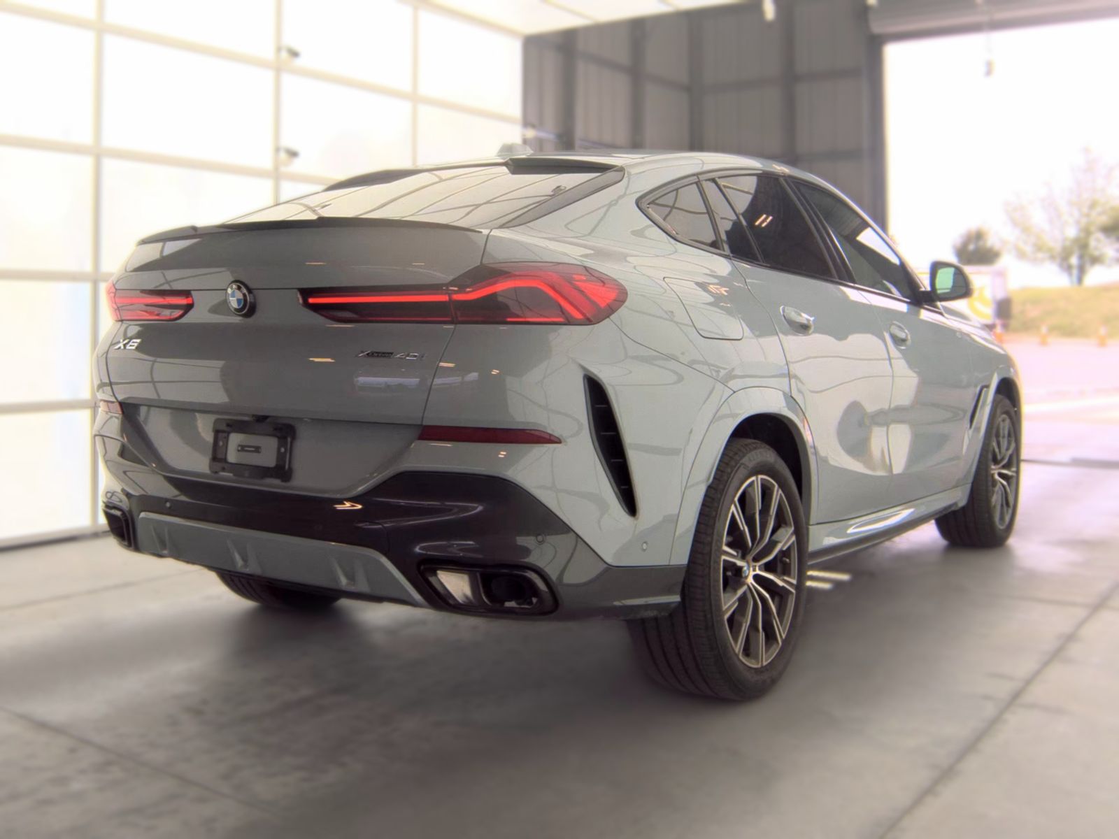 2025 BMW X6 xDrive40i AWD
