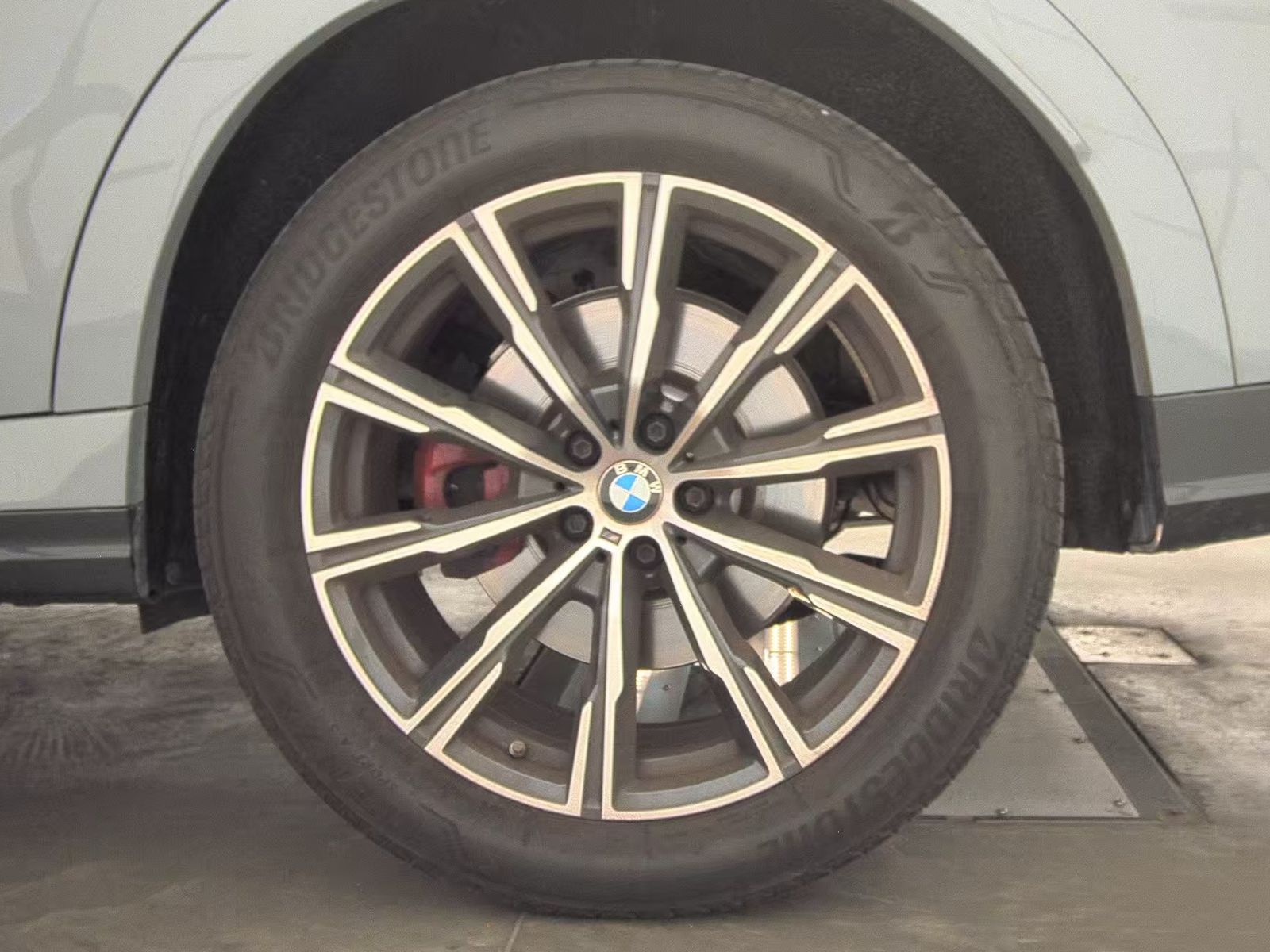 2025 BMW X6 xDrive40i AWD