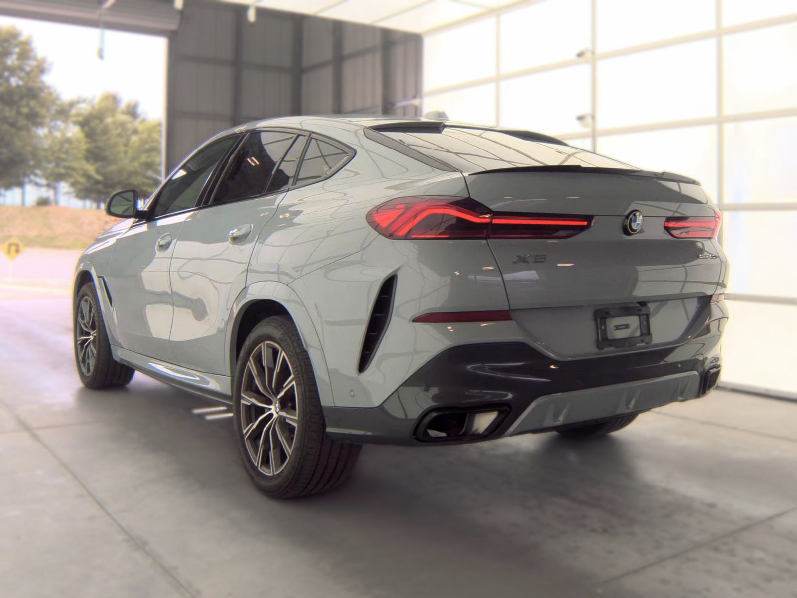 2025 BMW X6 xDrive40i AWD