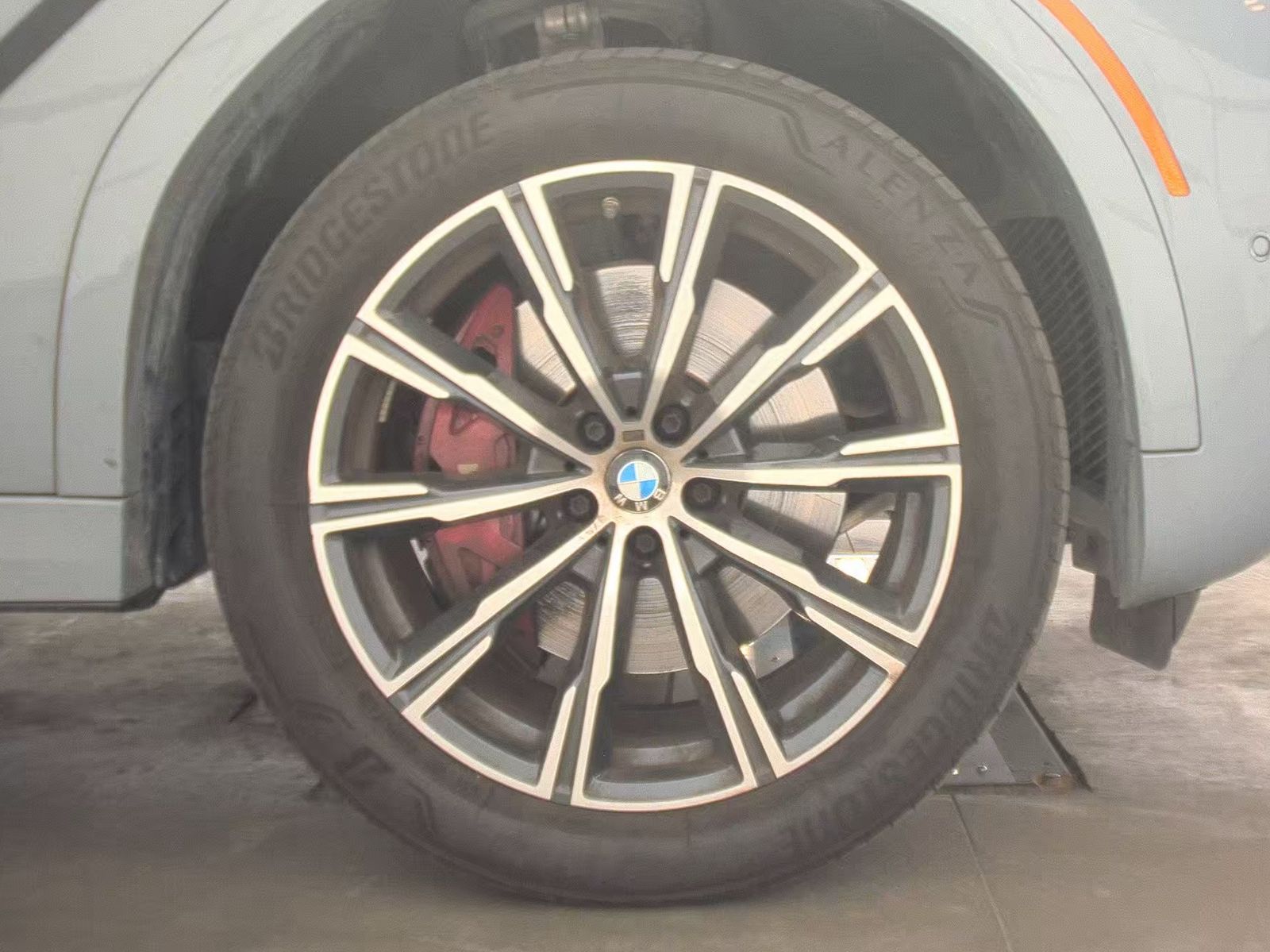 2025 BMW X6 xDrive40i AWD