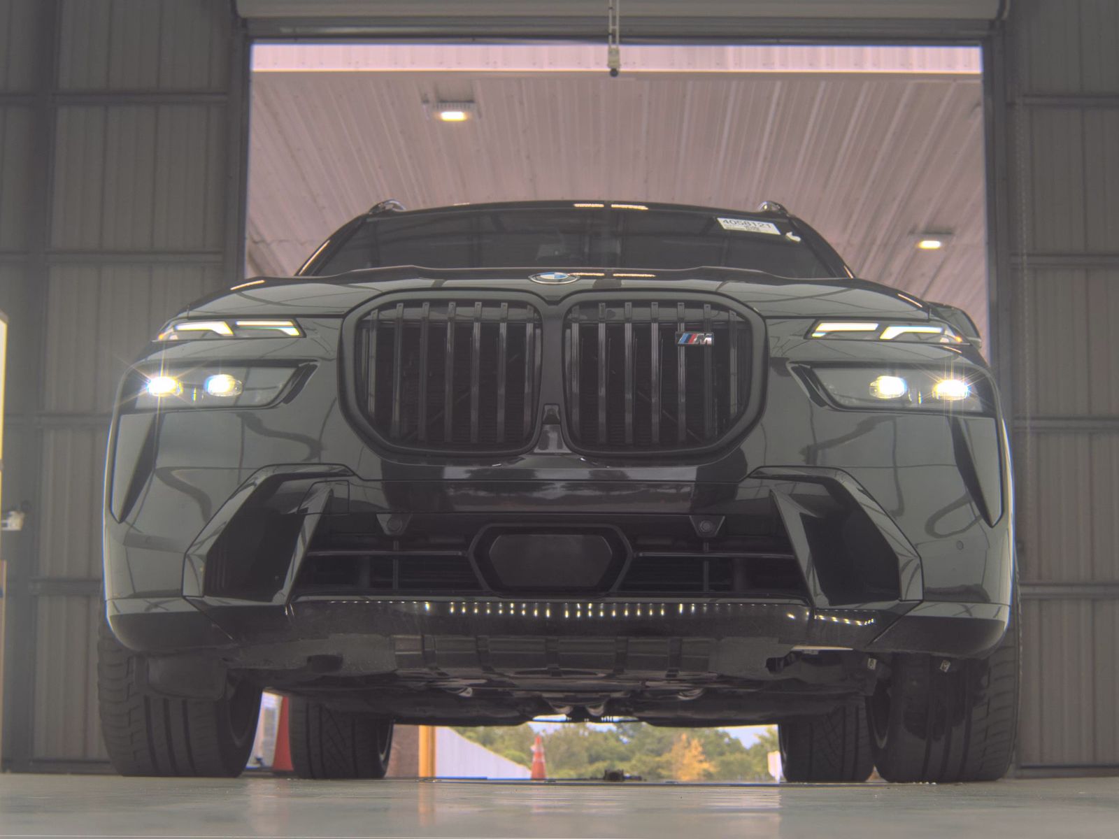 2026 BMW X7 M60i AWD