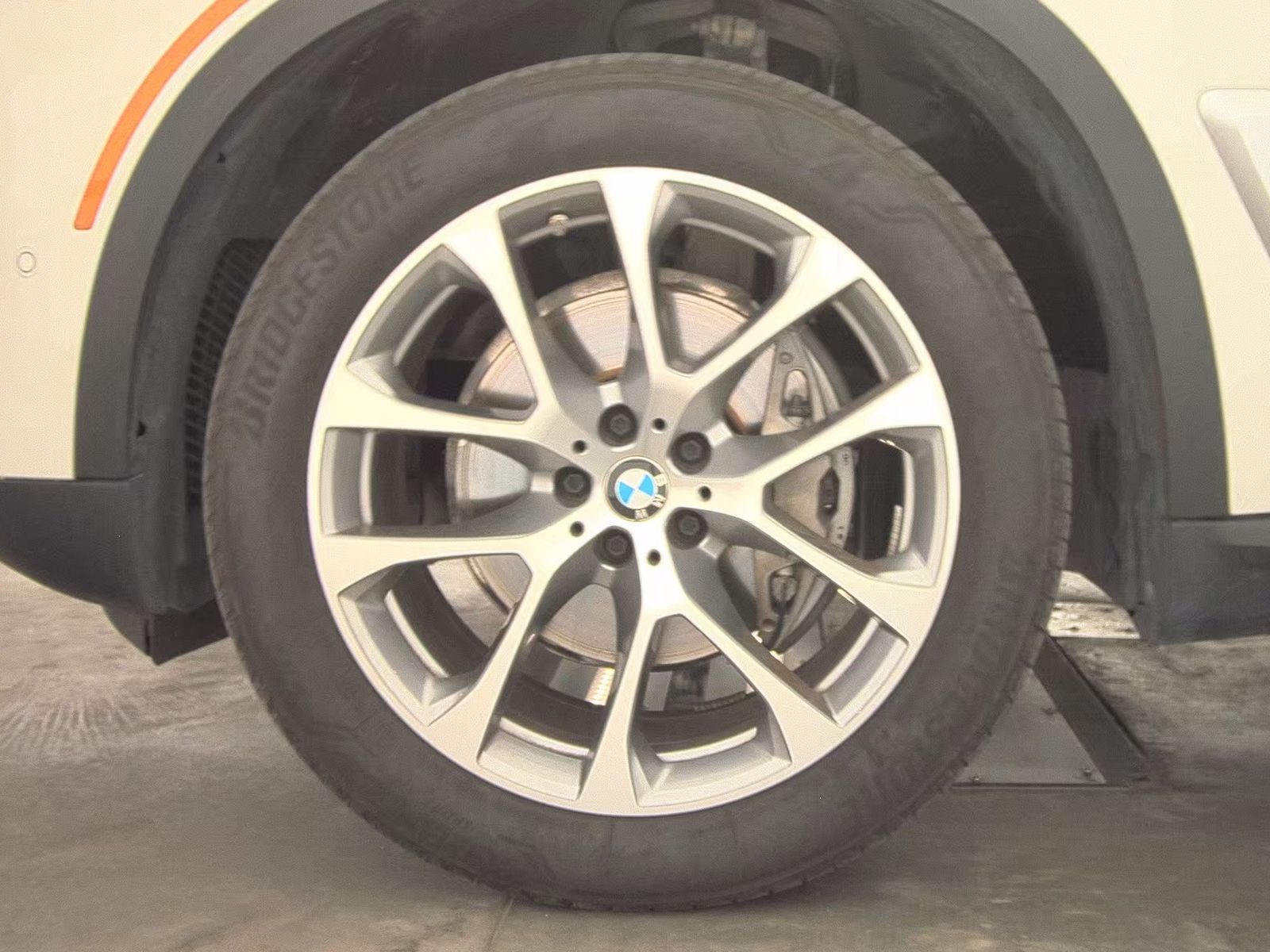 2025 BMW X5 xDrive40i AWD