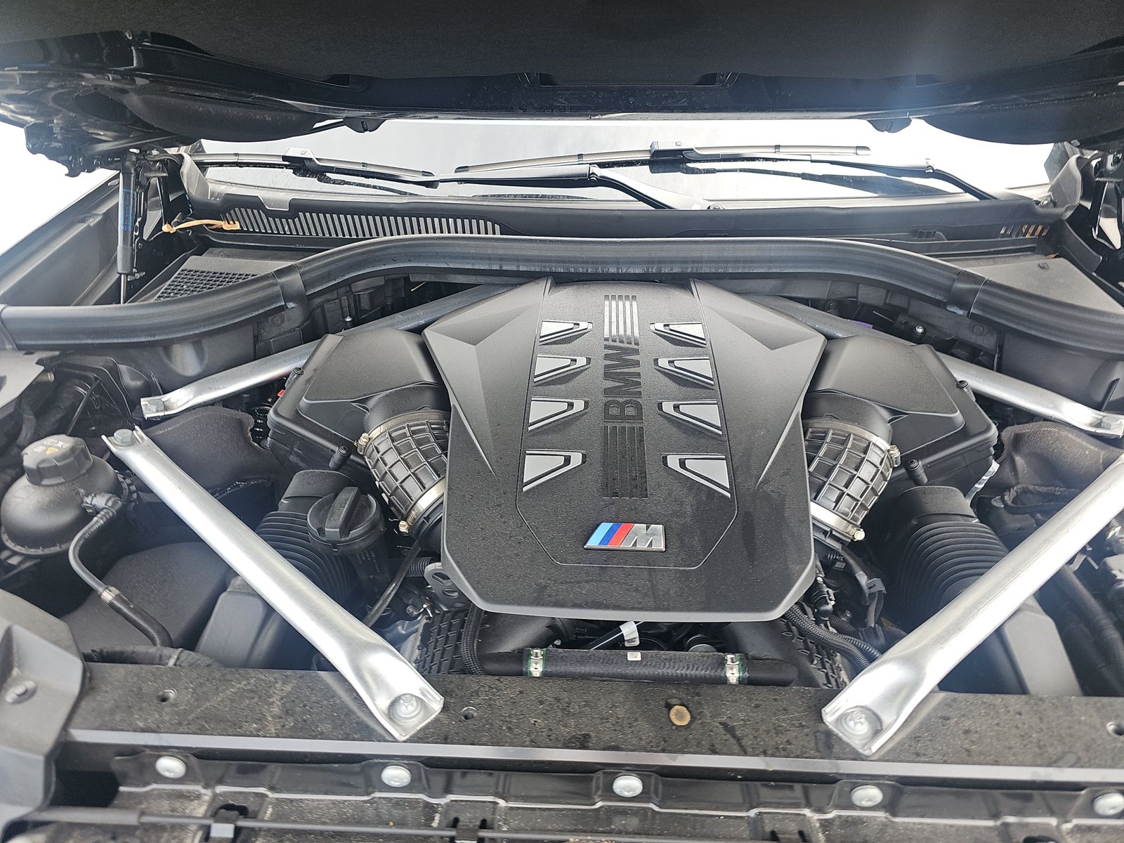 2026 BMW X7 M60i AWD