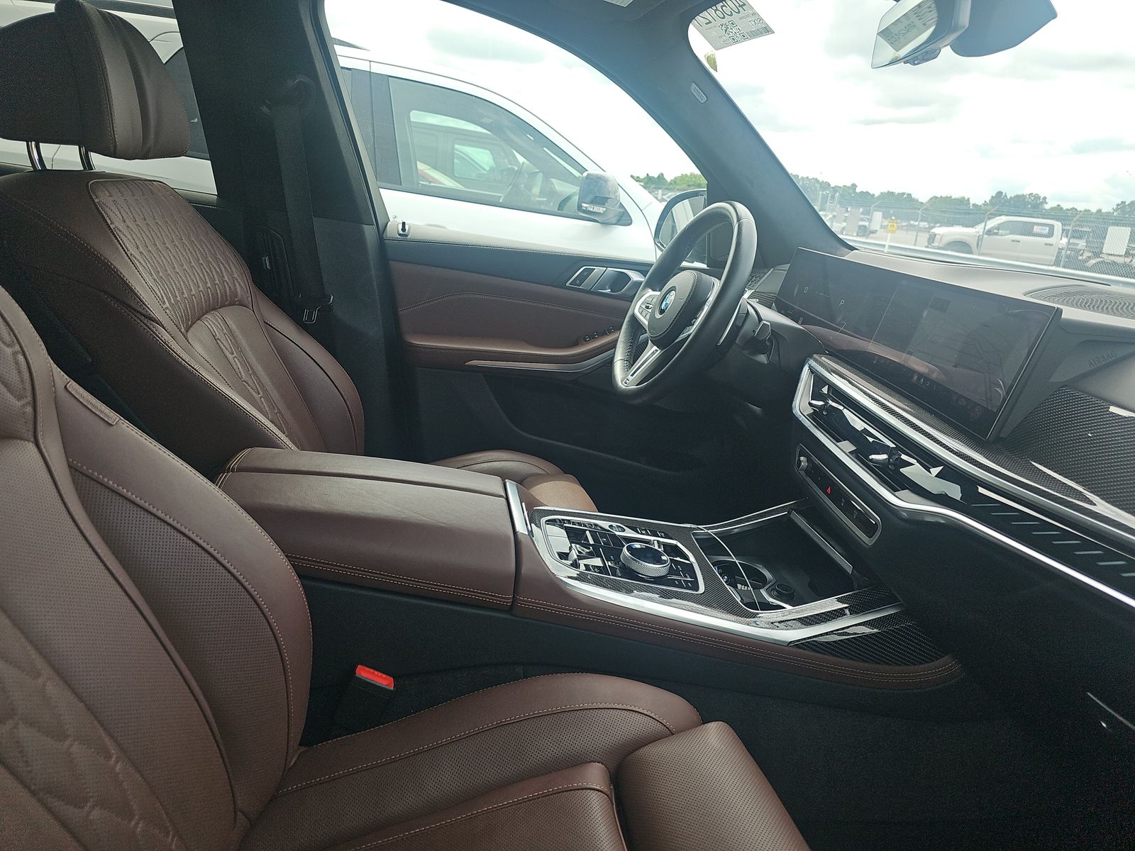2026 BMW X7 M60i AWD