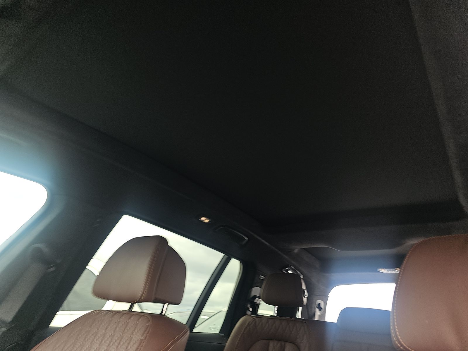 2026 BMW X7 M60i AWD