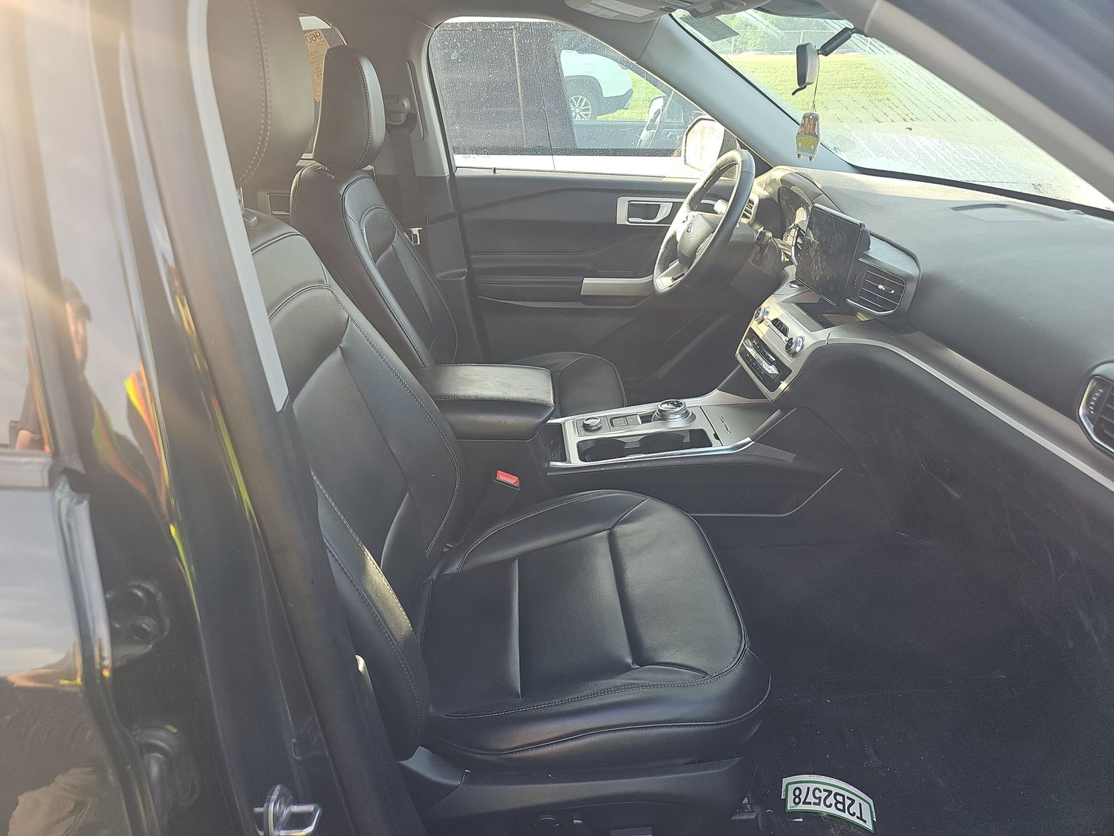 2024 Ford Explorer XLT AWD