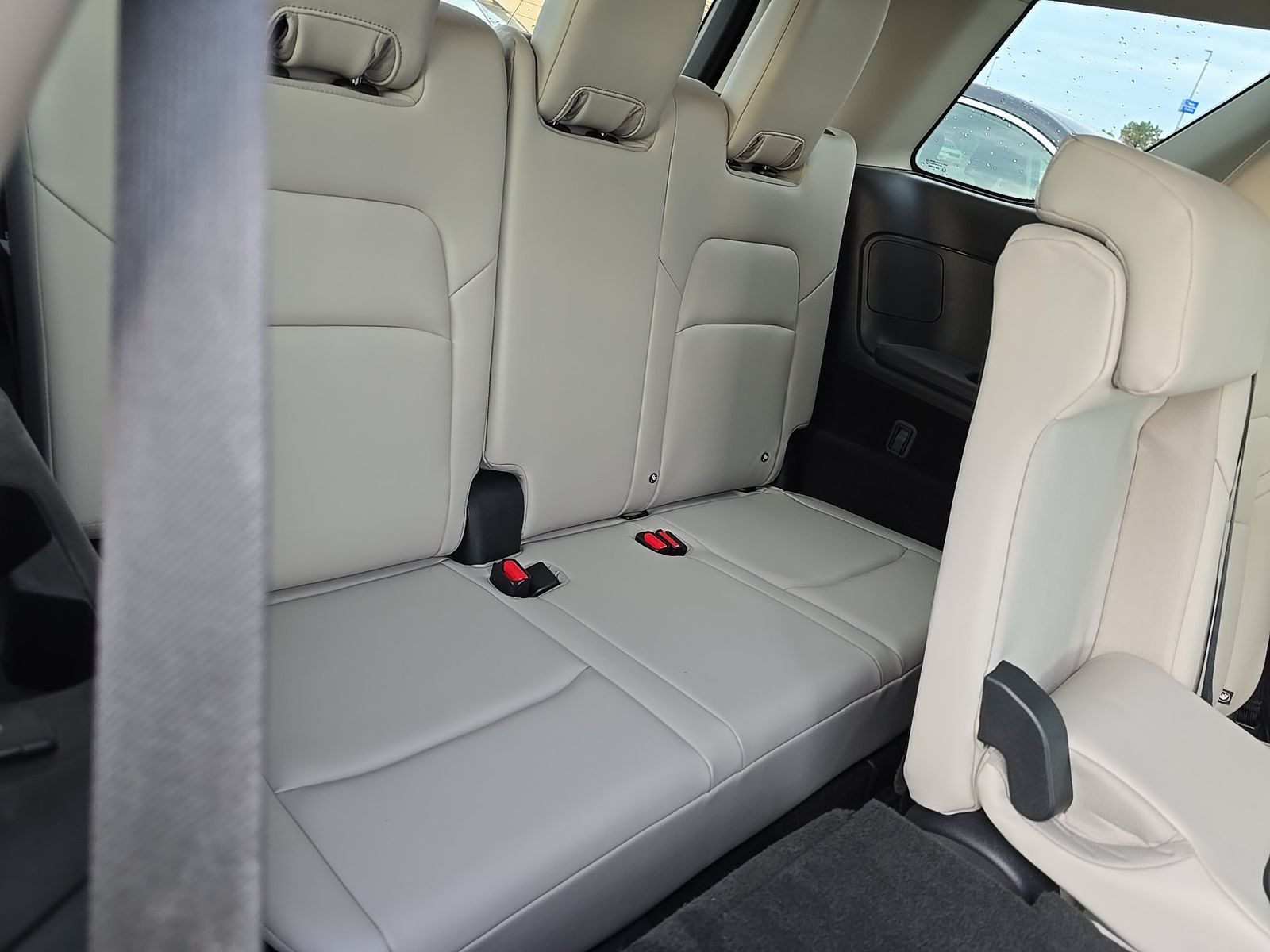 2026 Nissan Pathfinder SL FWD