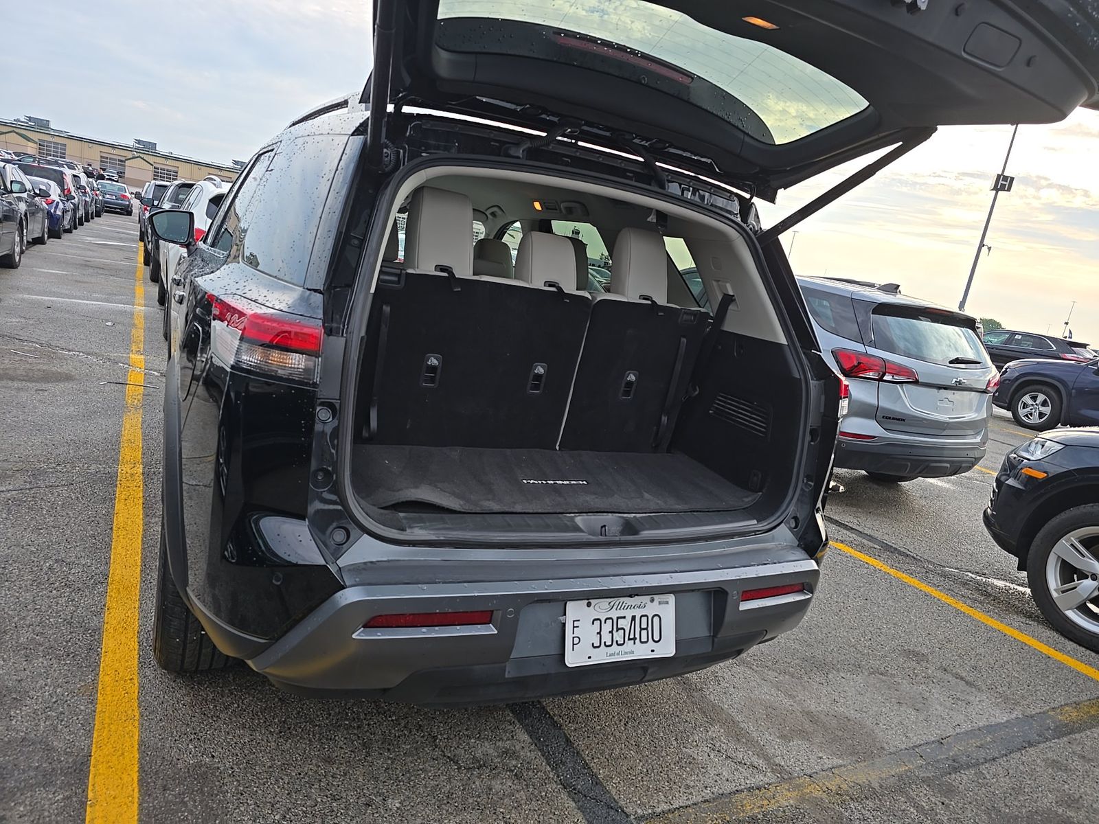 2026 Nissan Pathfinder SL FWD