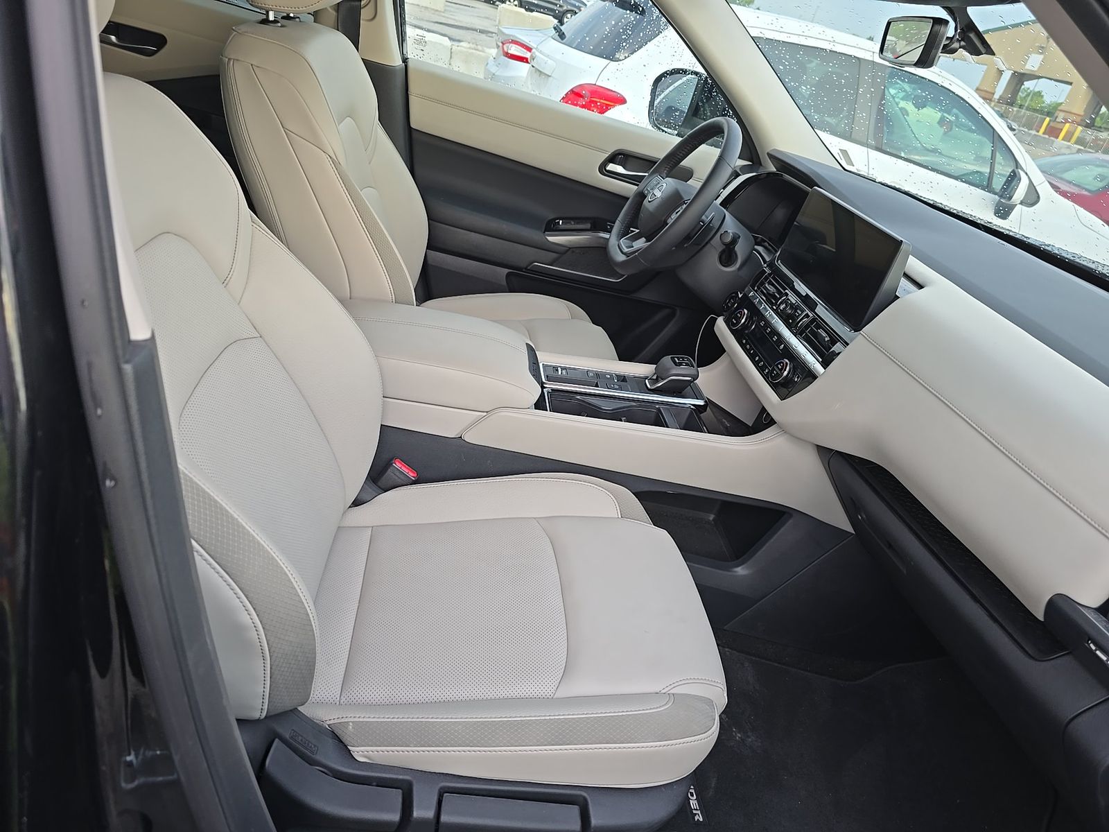 2026 Nissan Pathfinder SL FWD