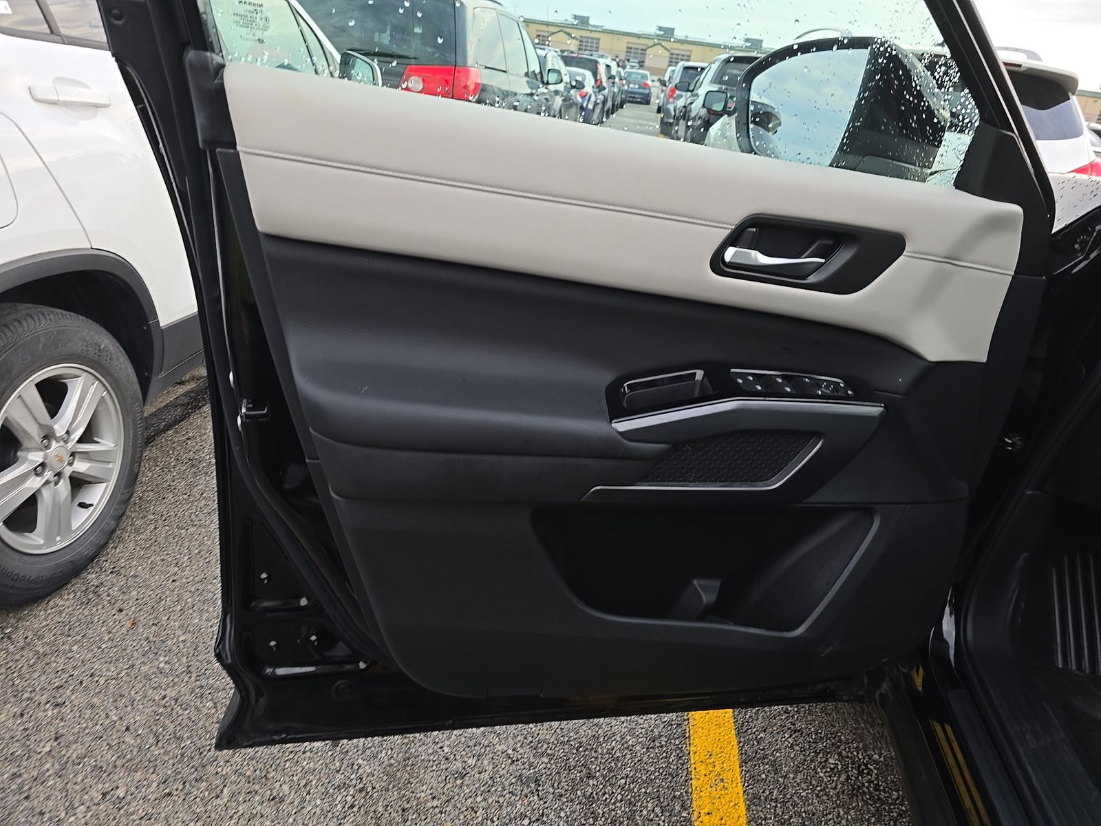 2026 Nissan Pathfinder SL FWD