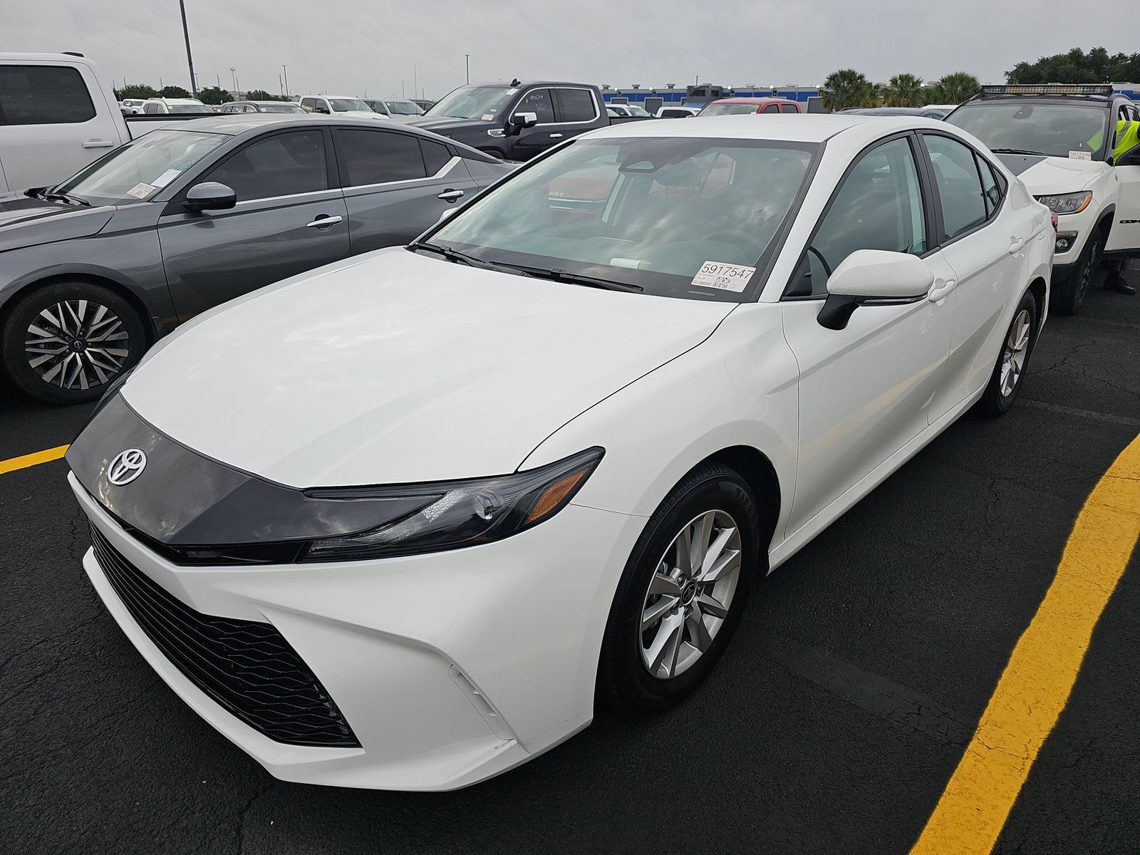 TOYOTA CAMRY - 1