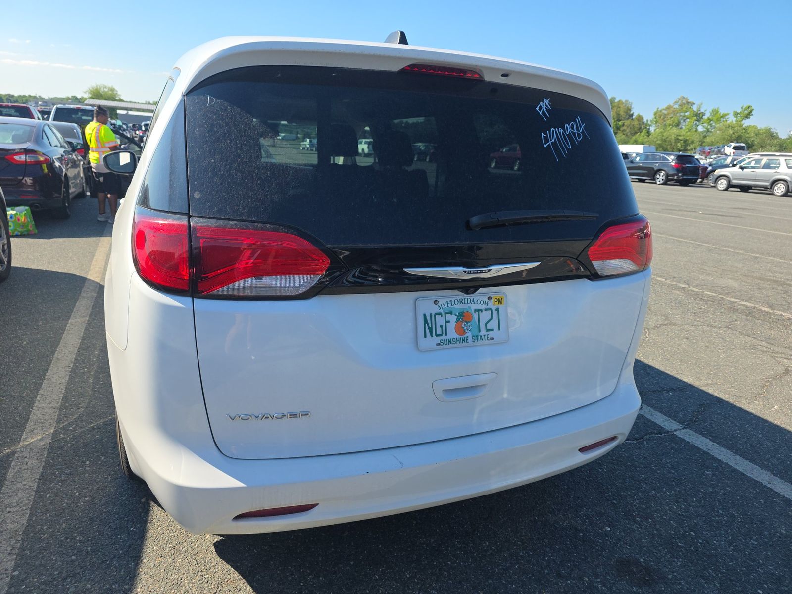 CHRYSLER VOYAGER - 6