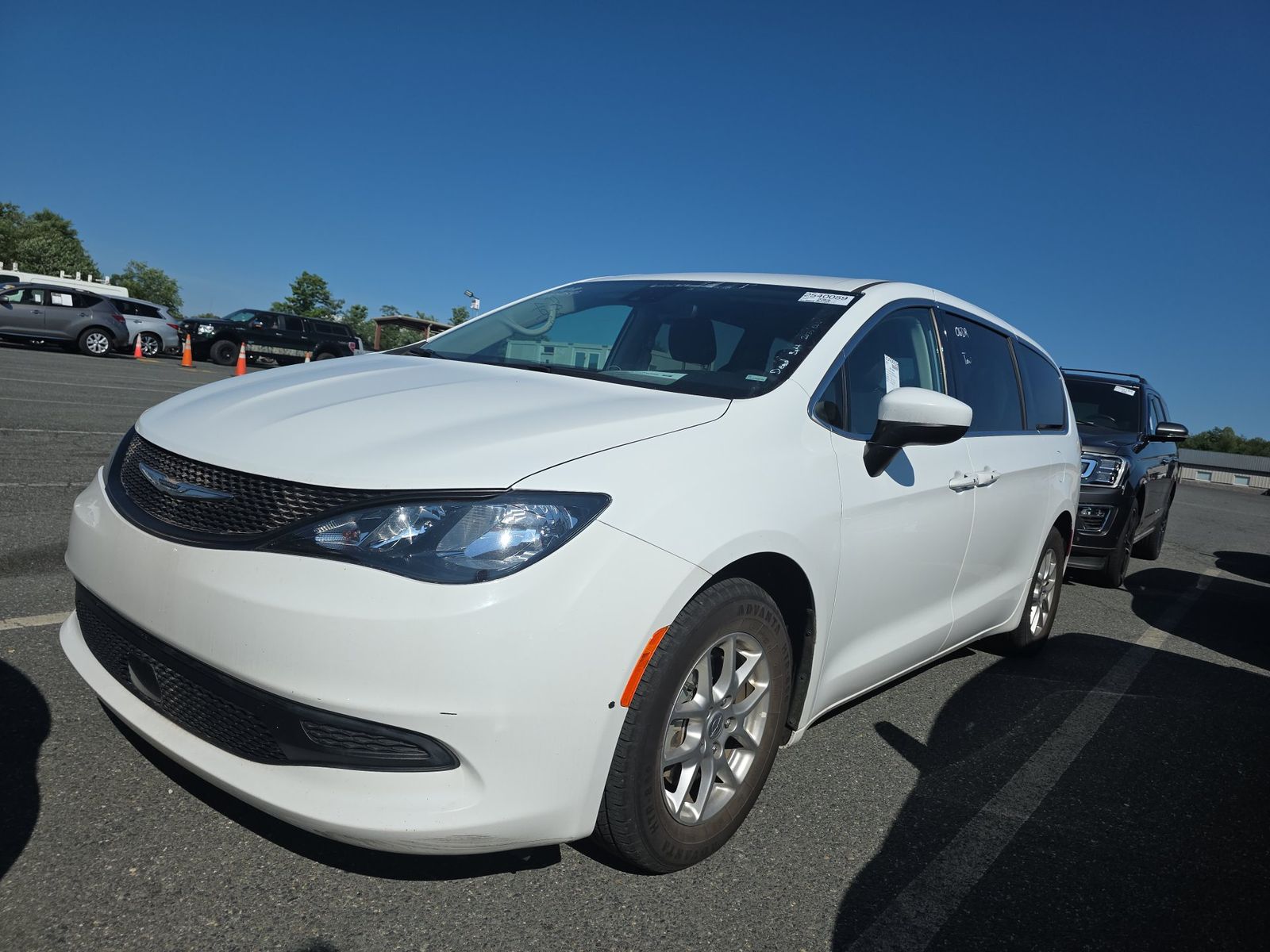 CHRYSLER VOYAGER - 1