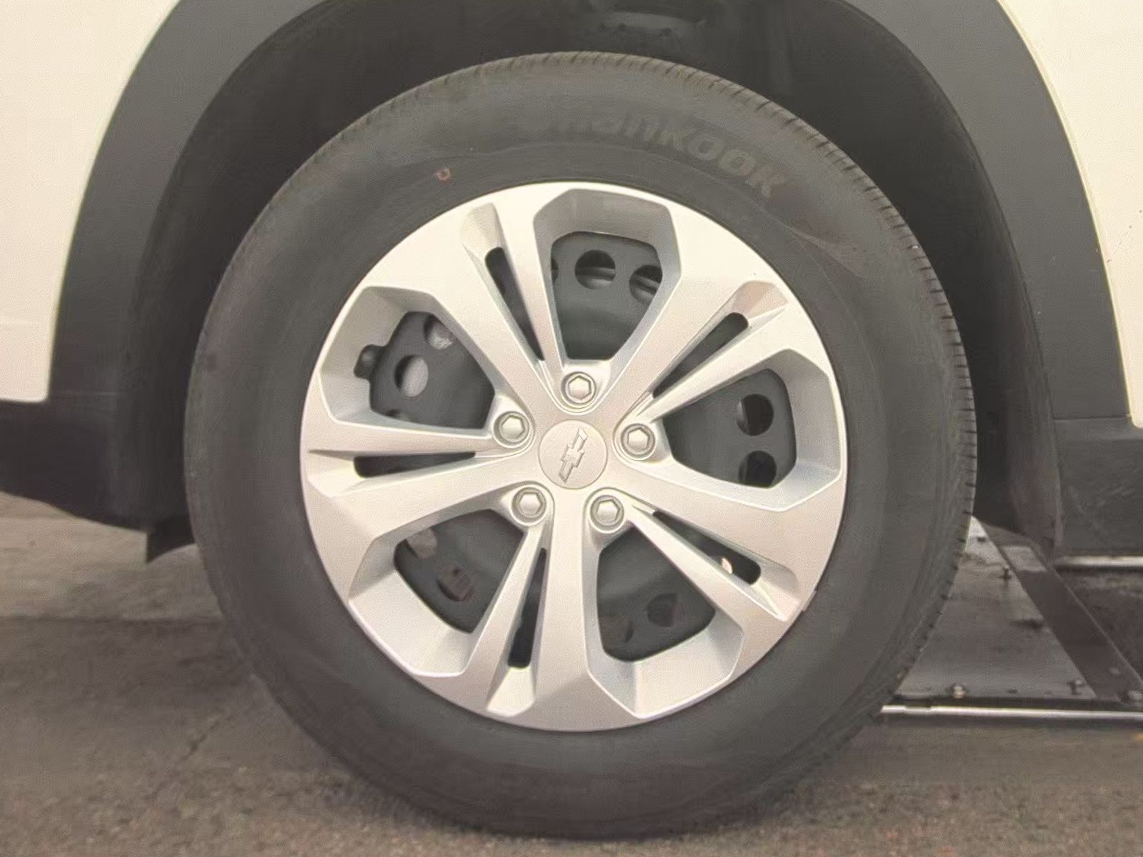 CHEVROLET TRAX - 10