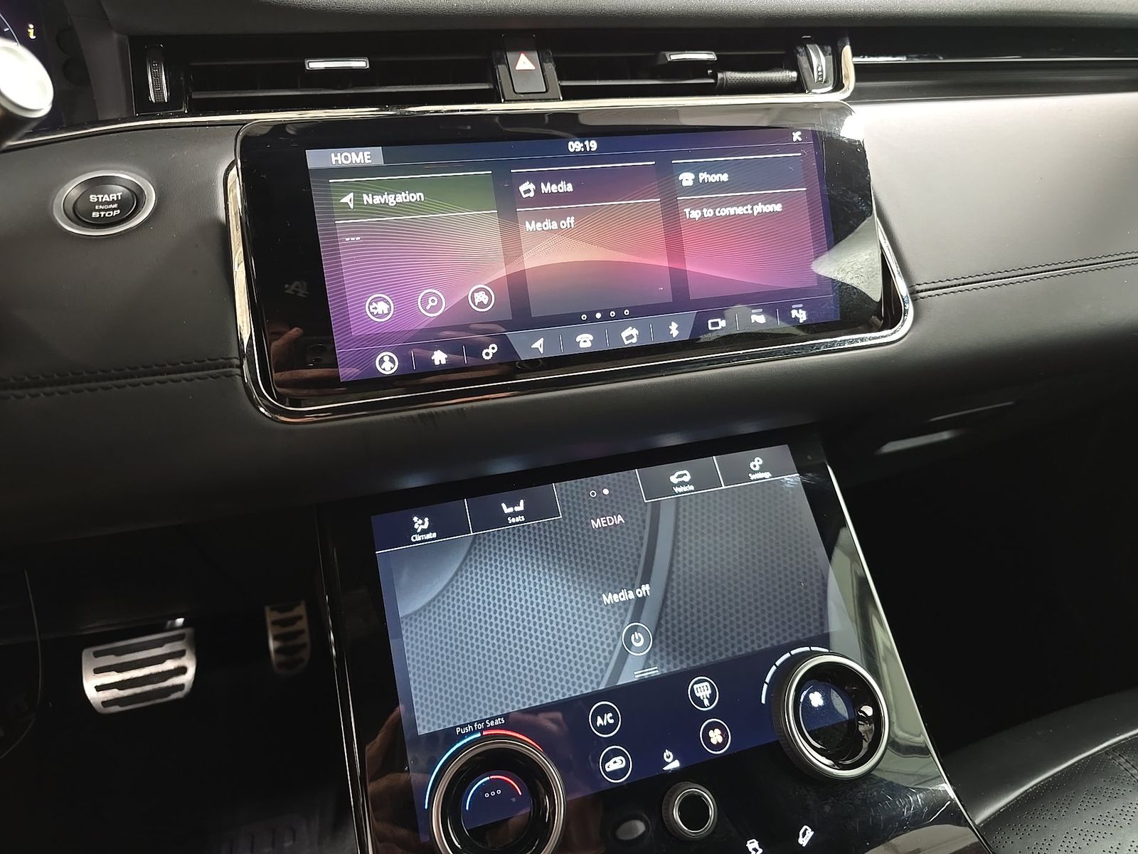 2020 Land Rover Range Rover Evoque R-Dynamic HSE AWD