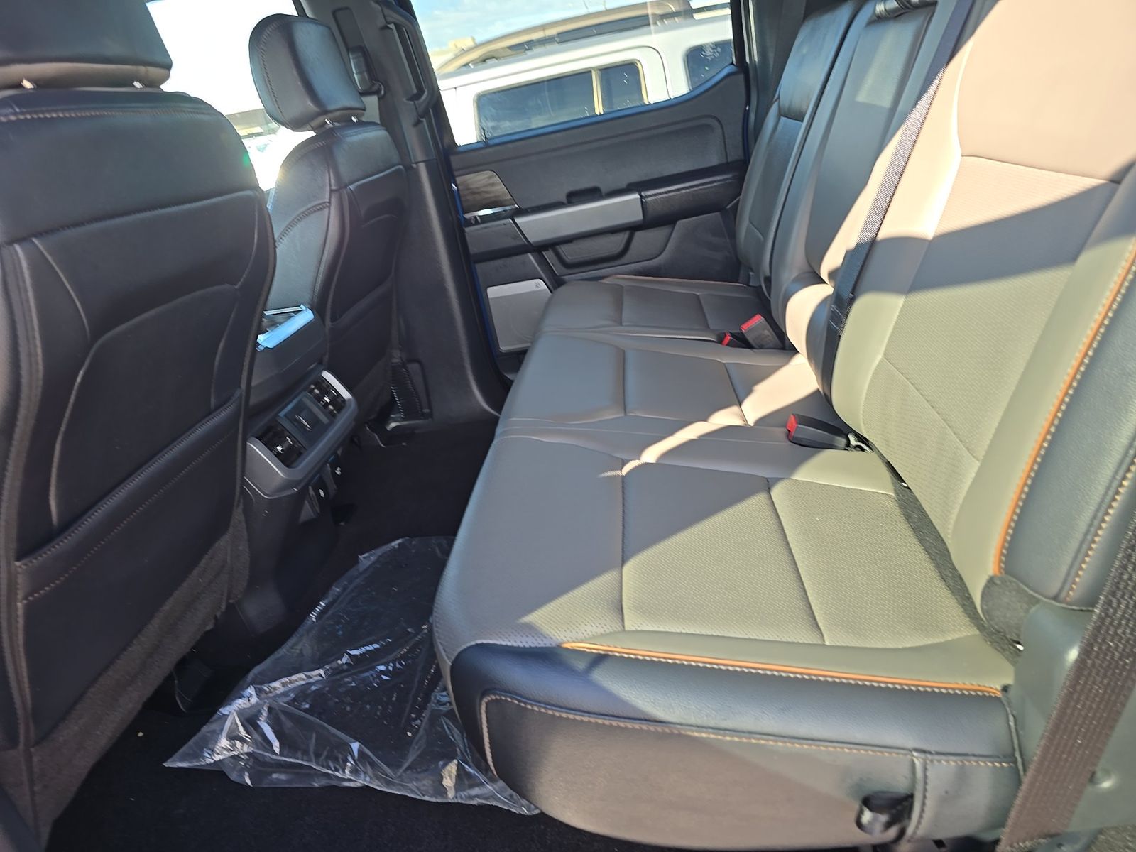 2025 Ford F-150 Hybrid Lariat AWD