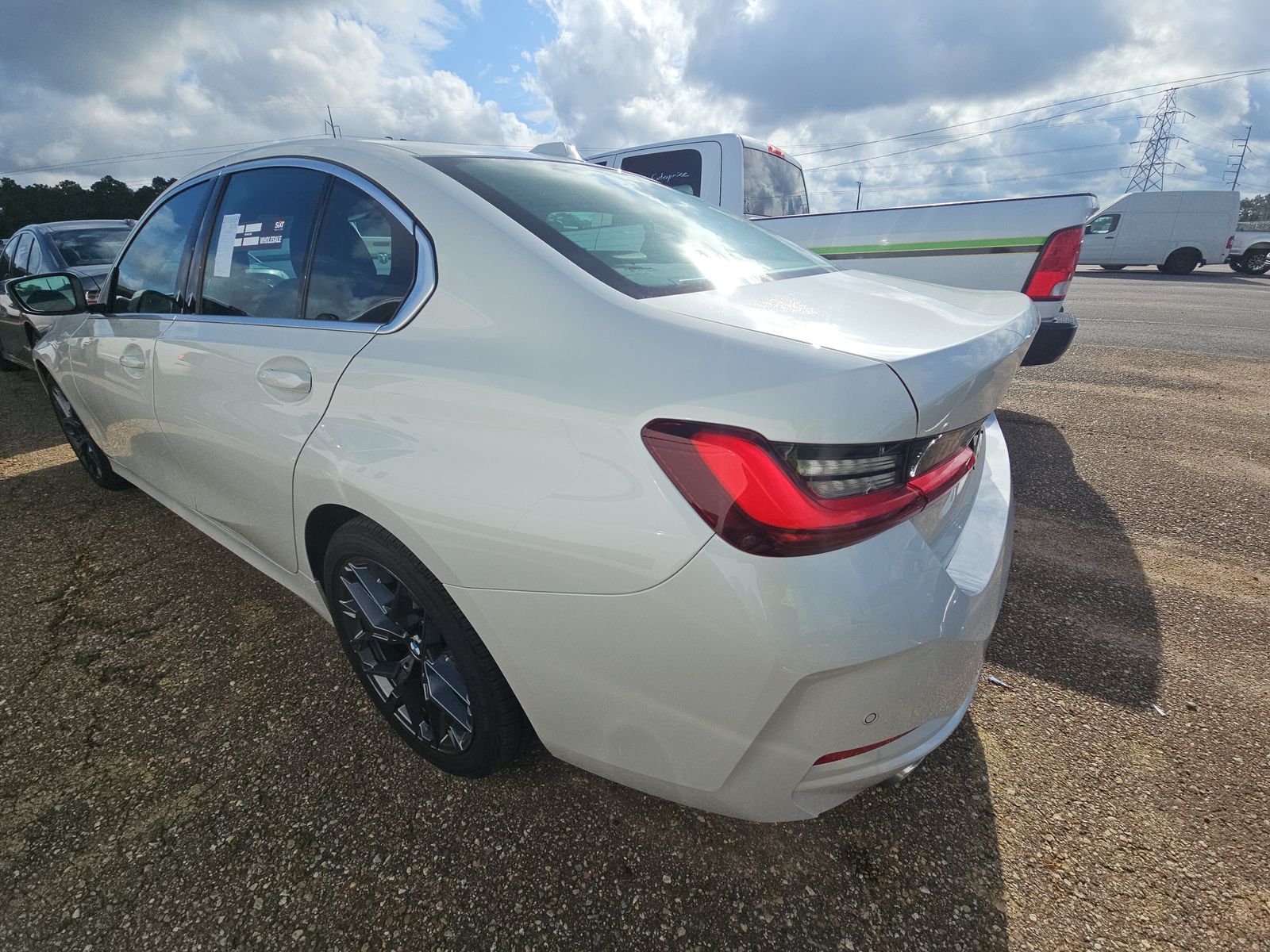 2025 BMW 3 Series 330i RWD