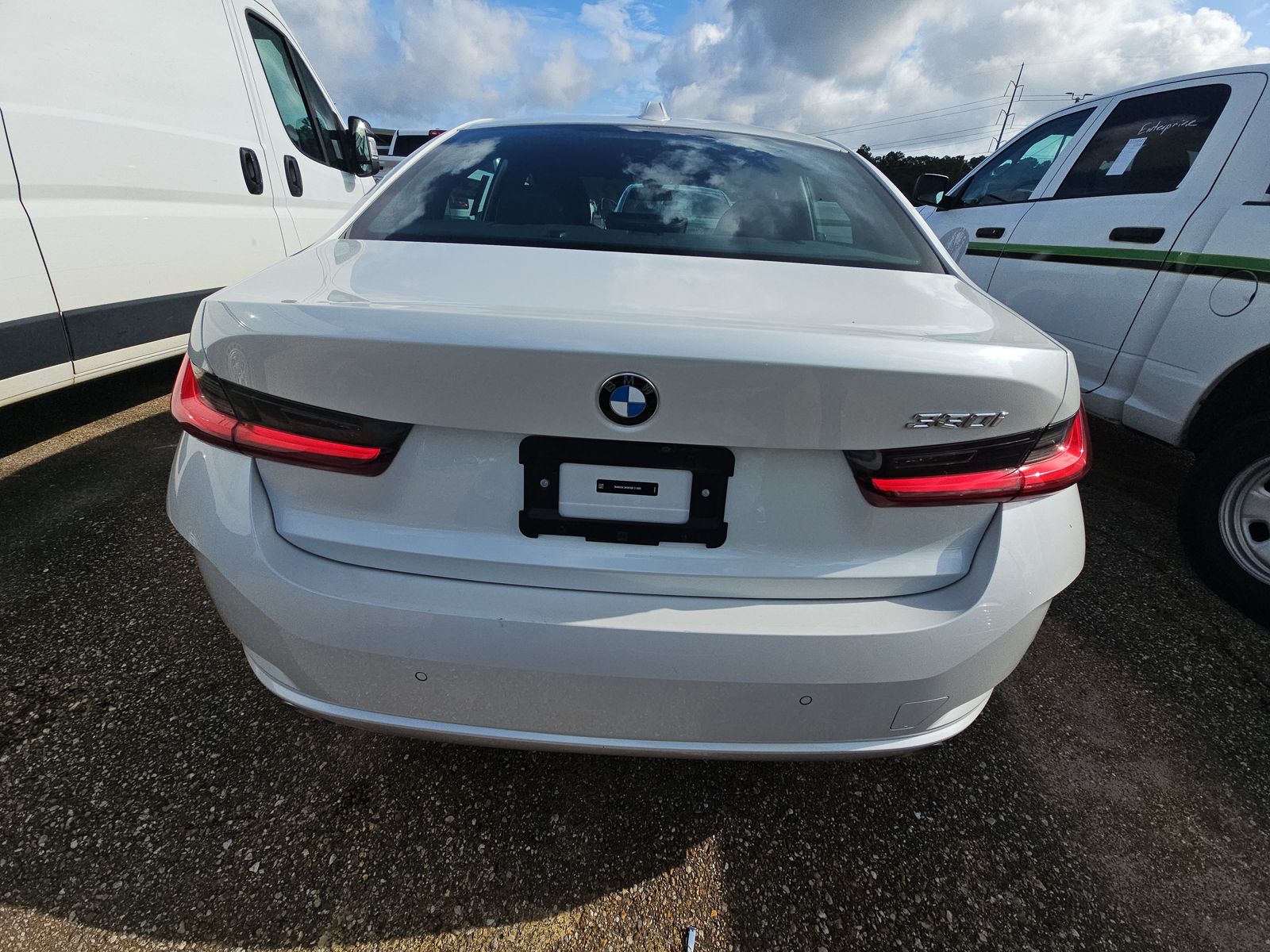 2025 BMW 3 Series 330i RWD