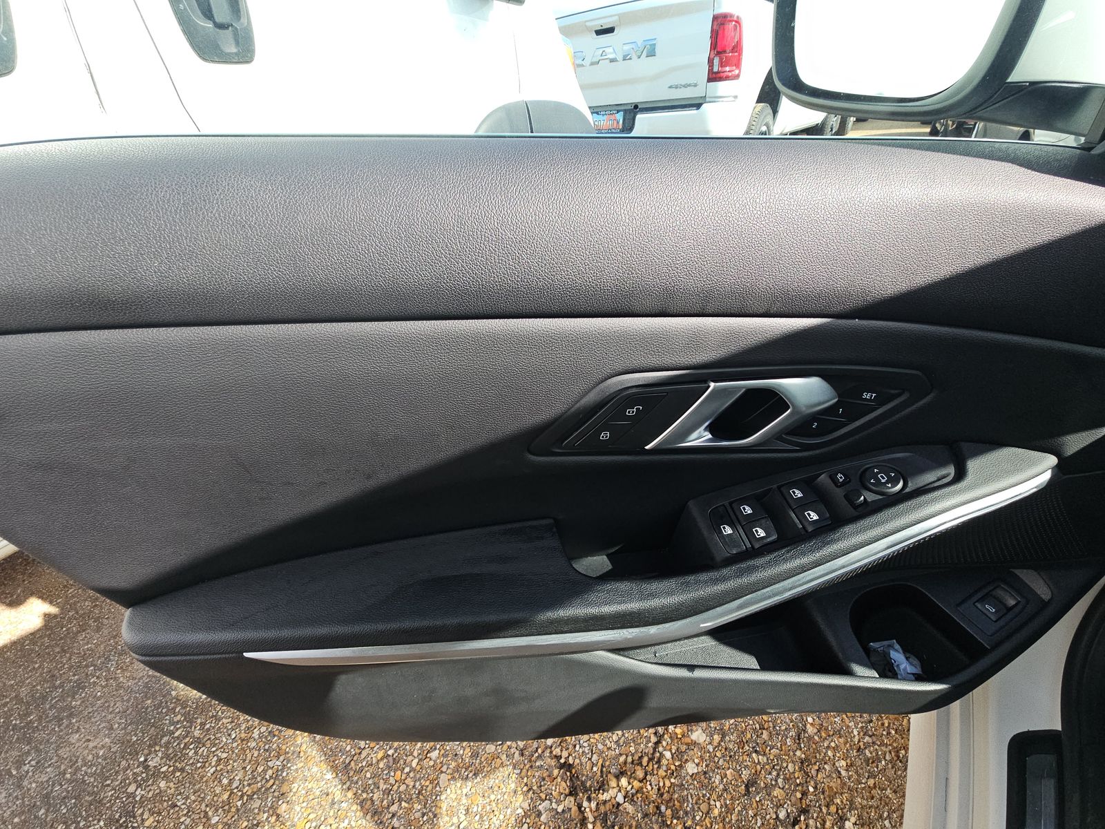 2025 BMW 3 Series 330i RWD