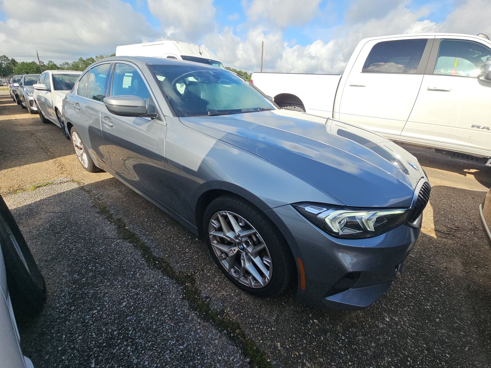 2025 BMW 3 Series 330i RWD