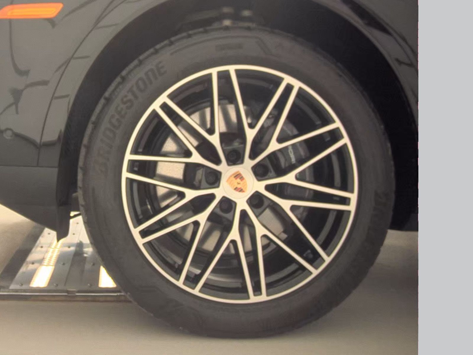PORSCHE CAYENNE - 10