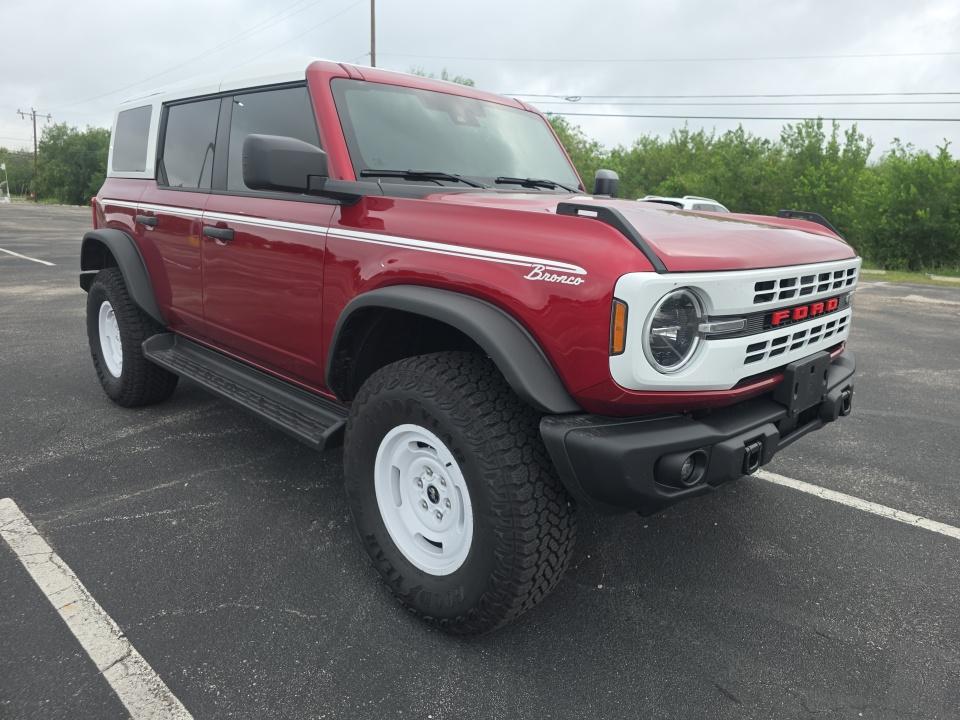 FORD BRONCO - 4