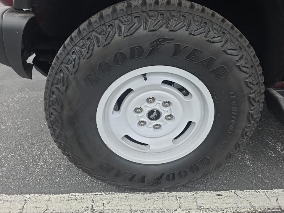 FORD BRONCO - 9