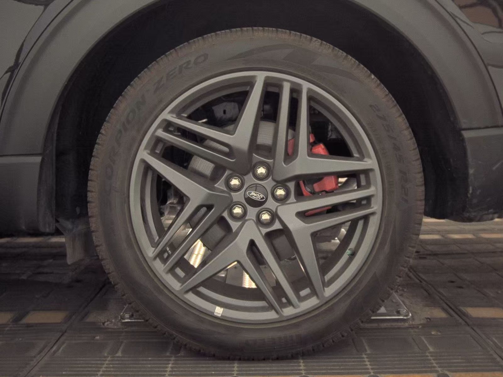 2025 Ford Explorer ST RWD