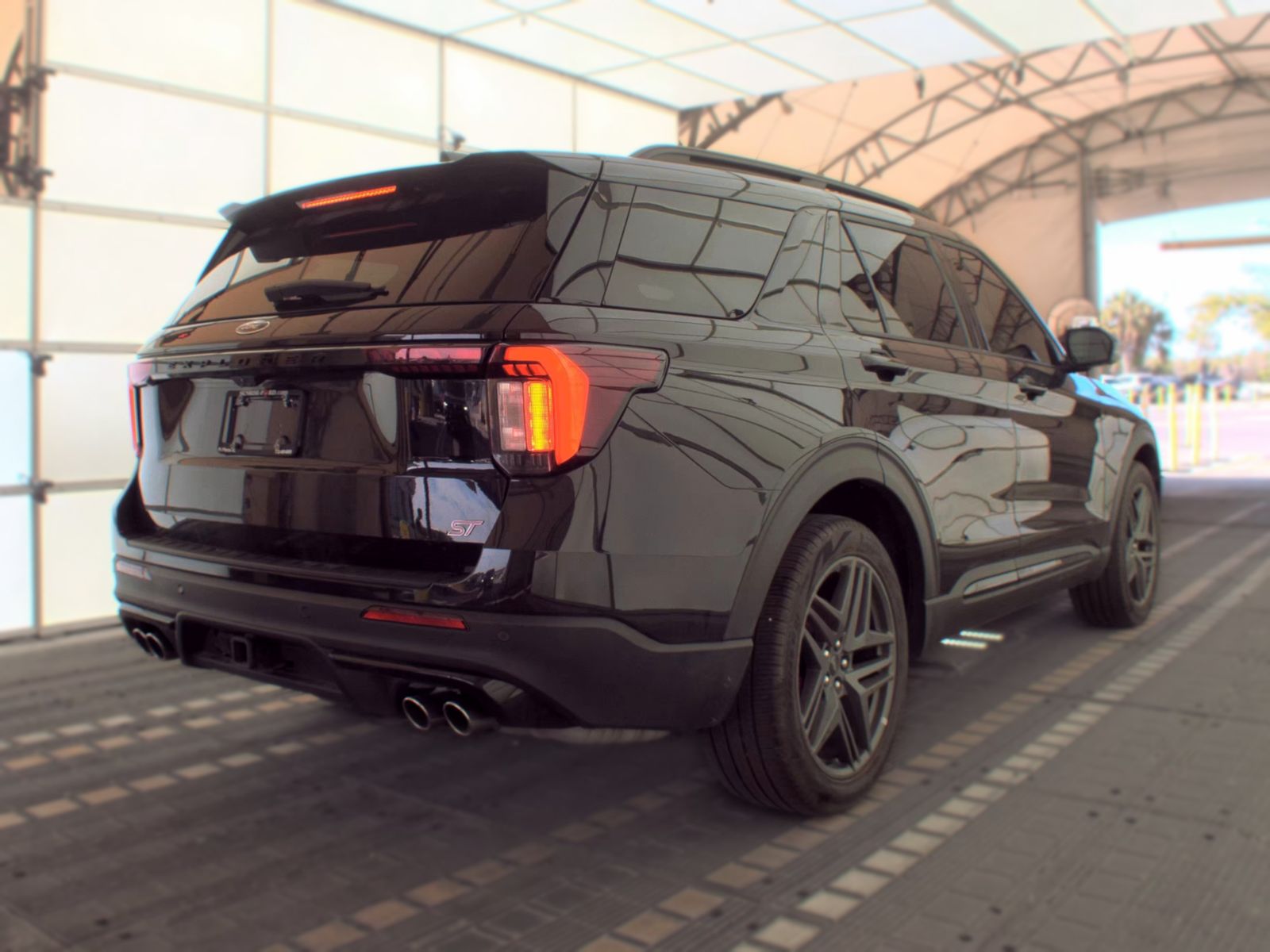 2025 Ford Explorer ST RWD