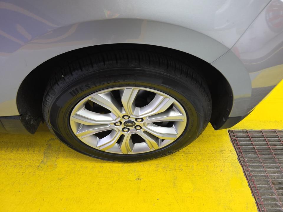2022 Ford Edge Titanium AWD