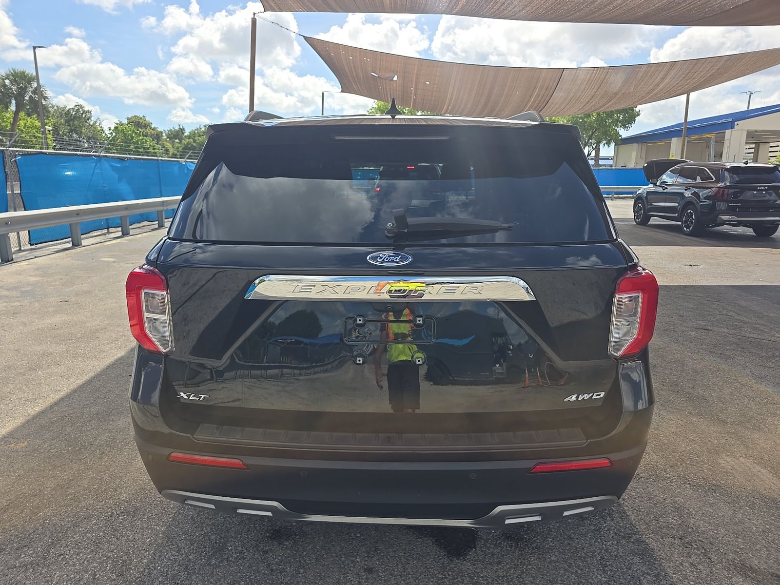 FORD EXPLORER - 6