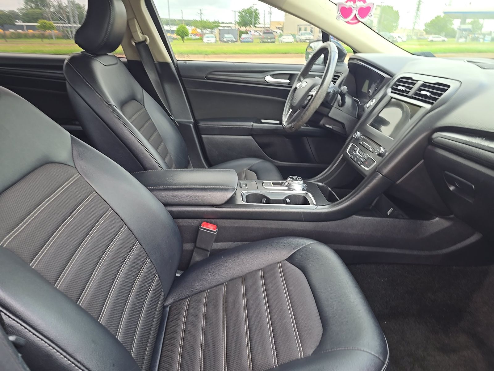 FORD FUSION - 9