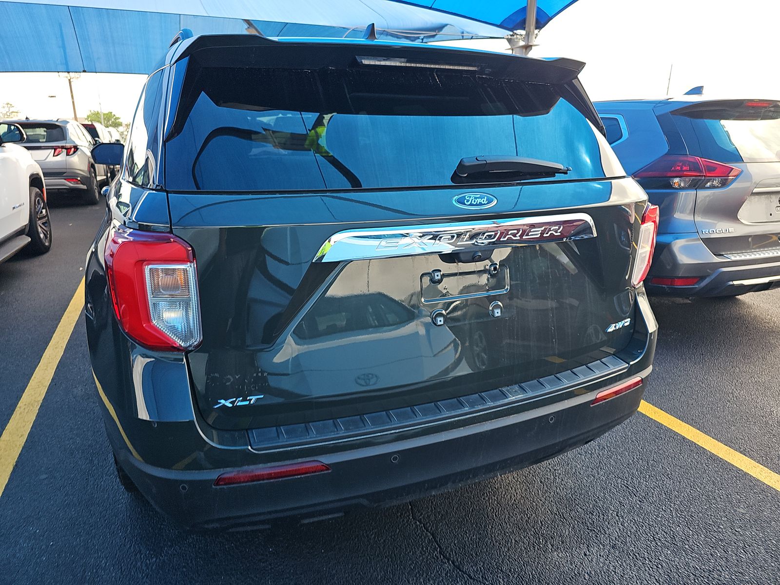 FORD EXPLORER - 6