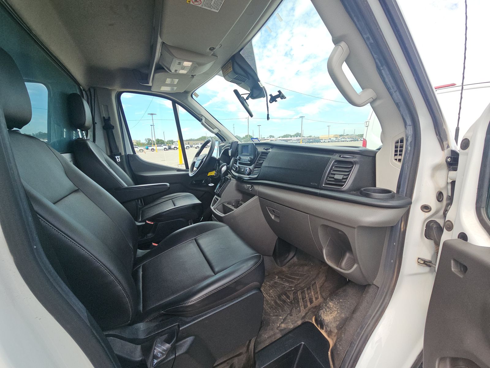 FORD TRANSIT 350 - 9