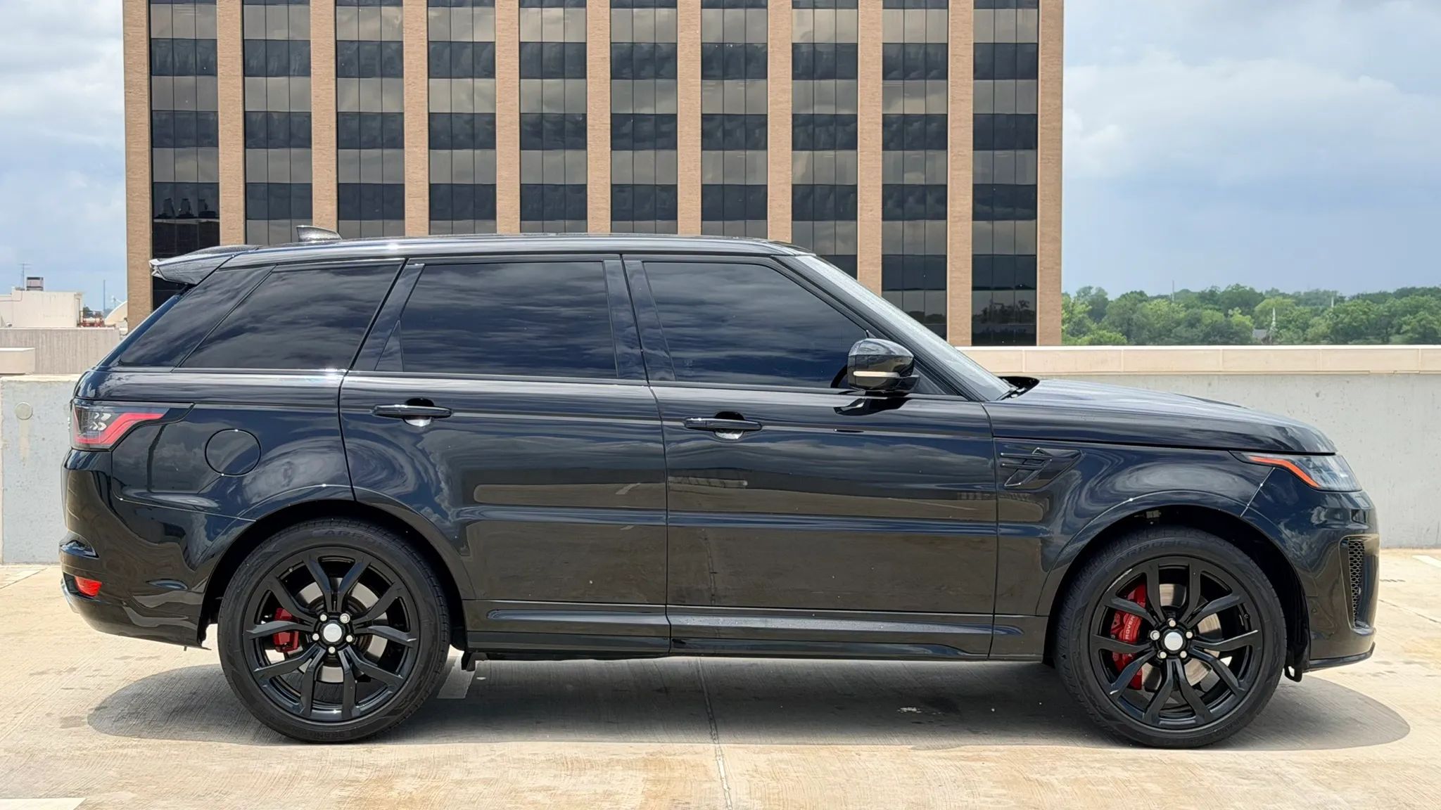 2020 Land Rover Range Rover Sport SVR AWD