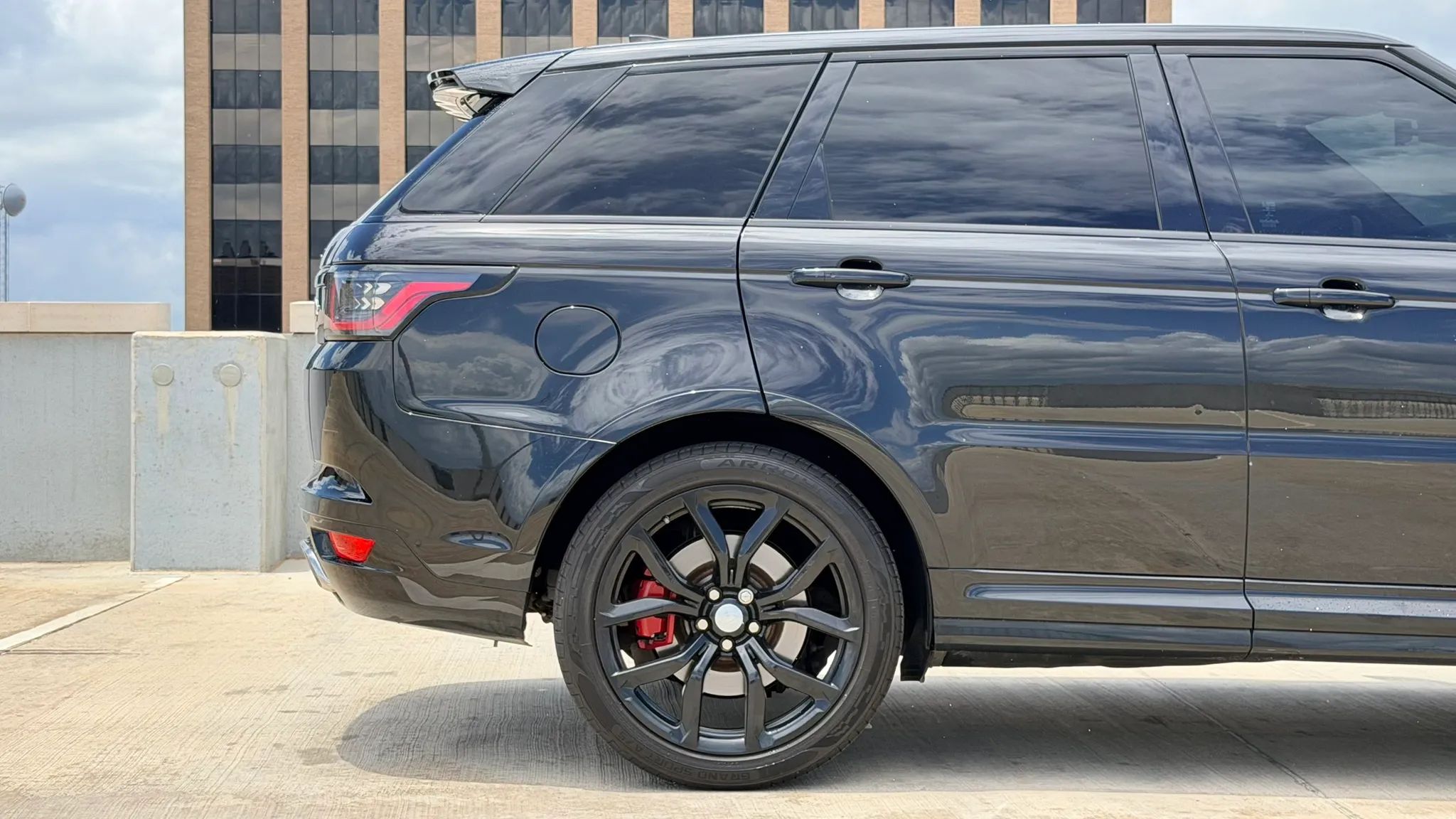 2020 Land Rover Range Rover Sport SVR AWD