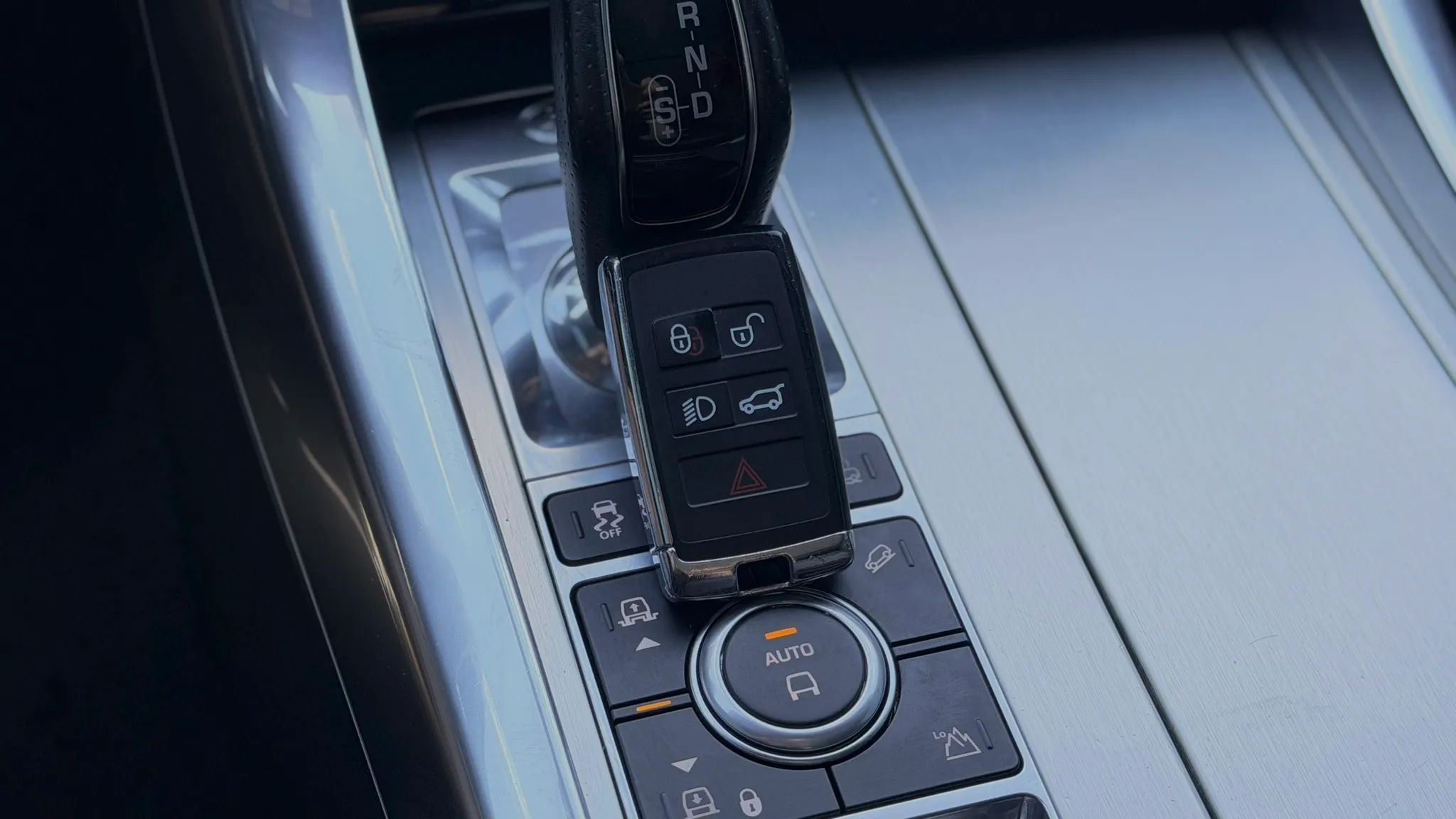 2020 Land Rover Range Rover Sport SVR AWD