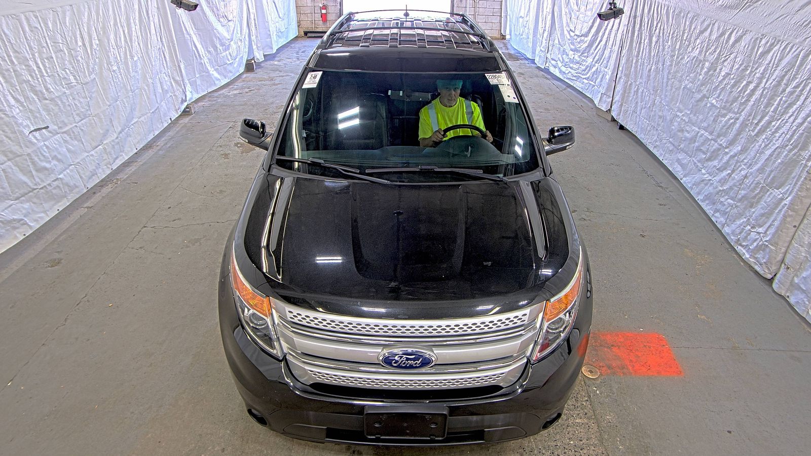 FORD EXPLORER - 3