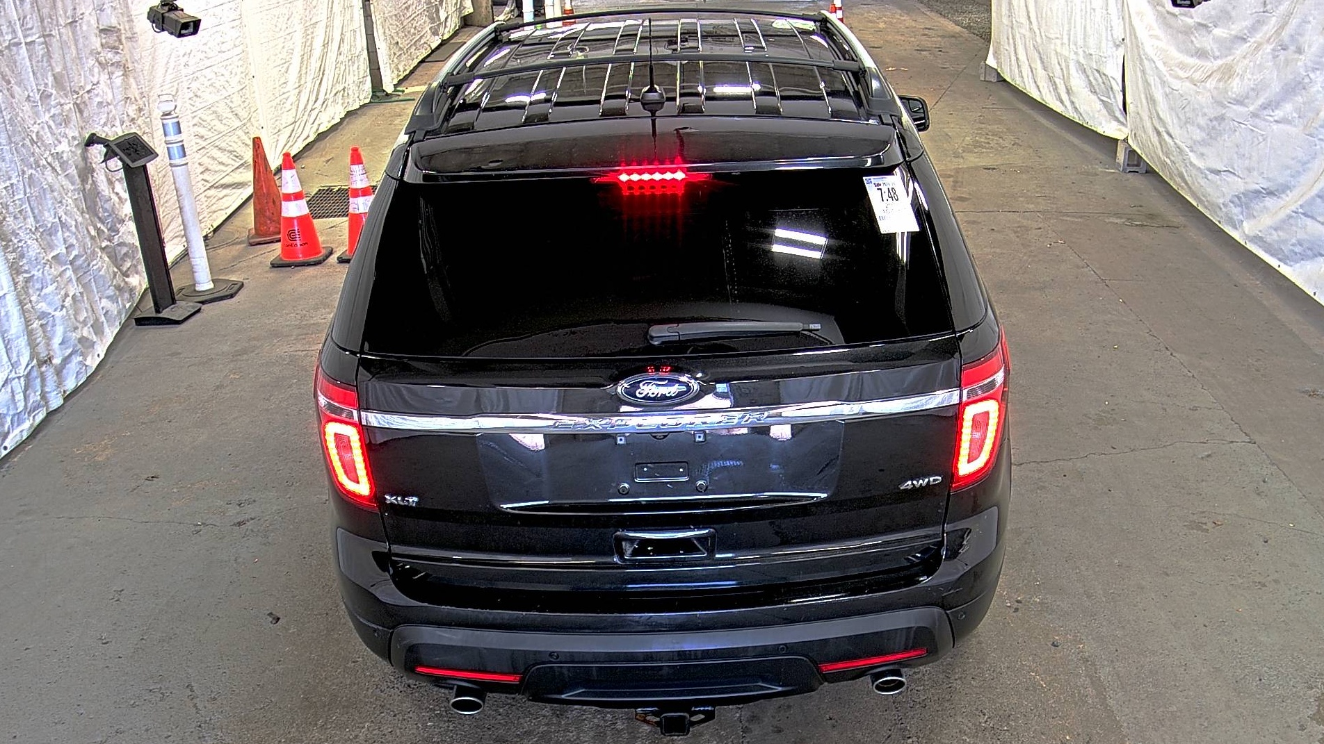 FORD EXPLORER - 6