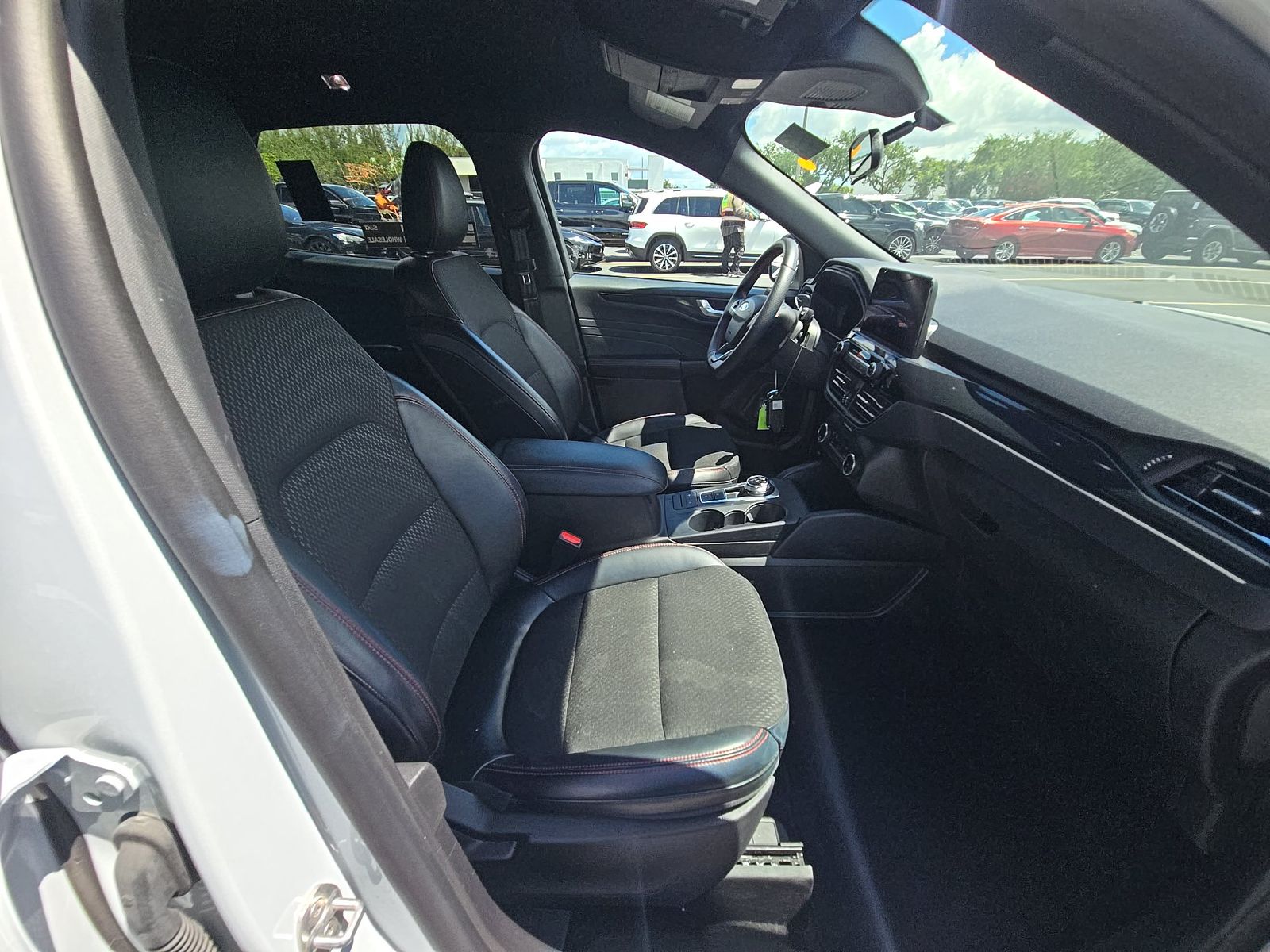 2025 Ford Escape ST-Line AWD