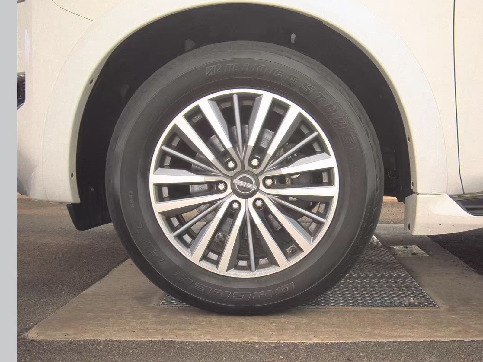 NISSAN ARMADA - 10