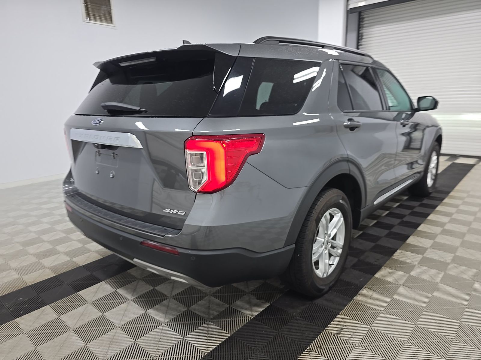 FORD EXPLORER - 5